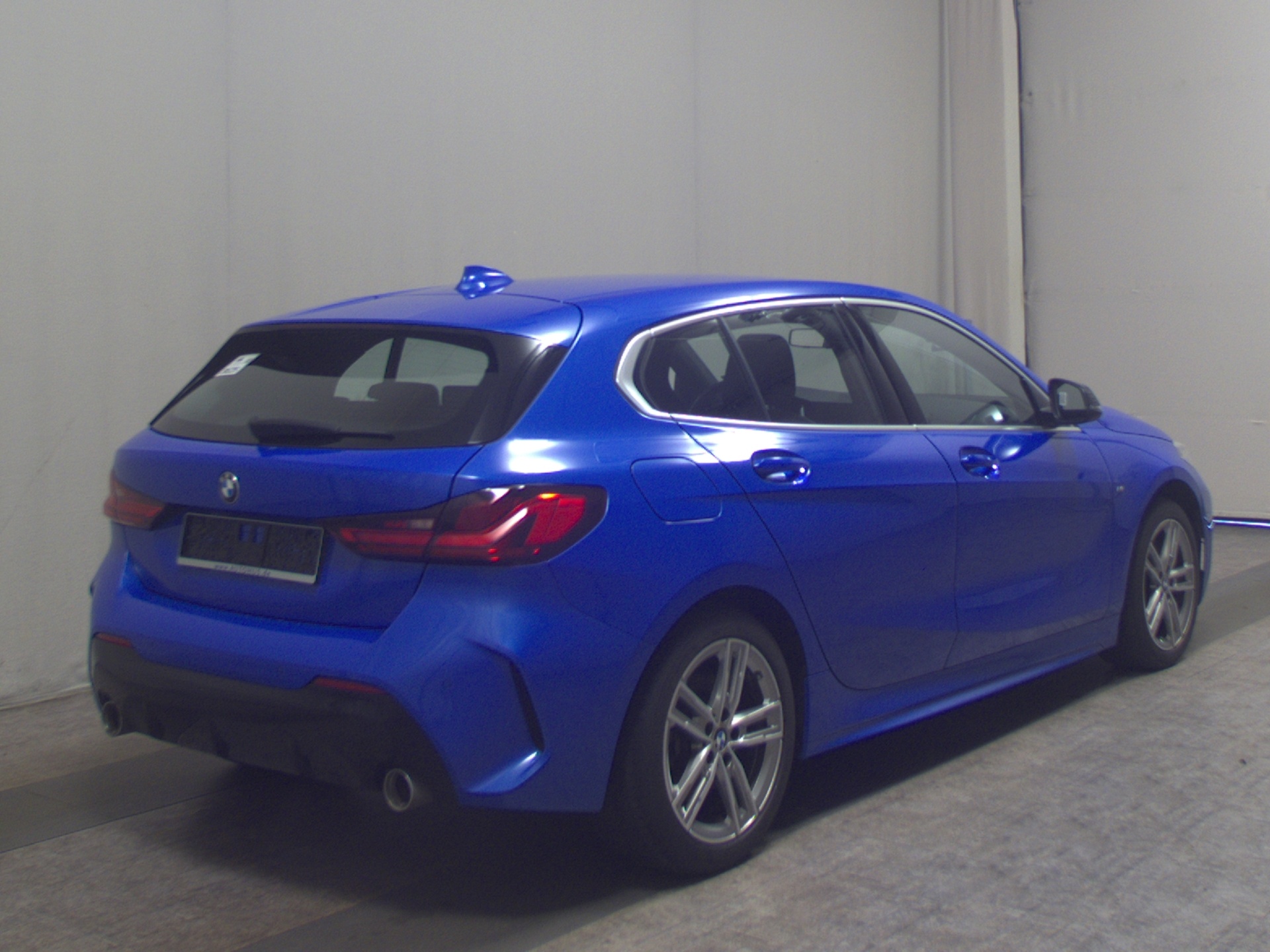 BMW 120iA M-Sport Navi LED Shz PDC Tempomat 4