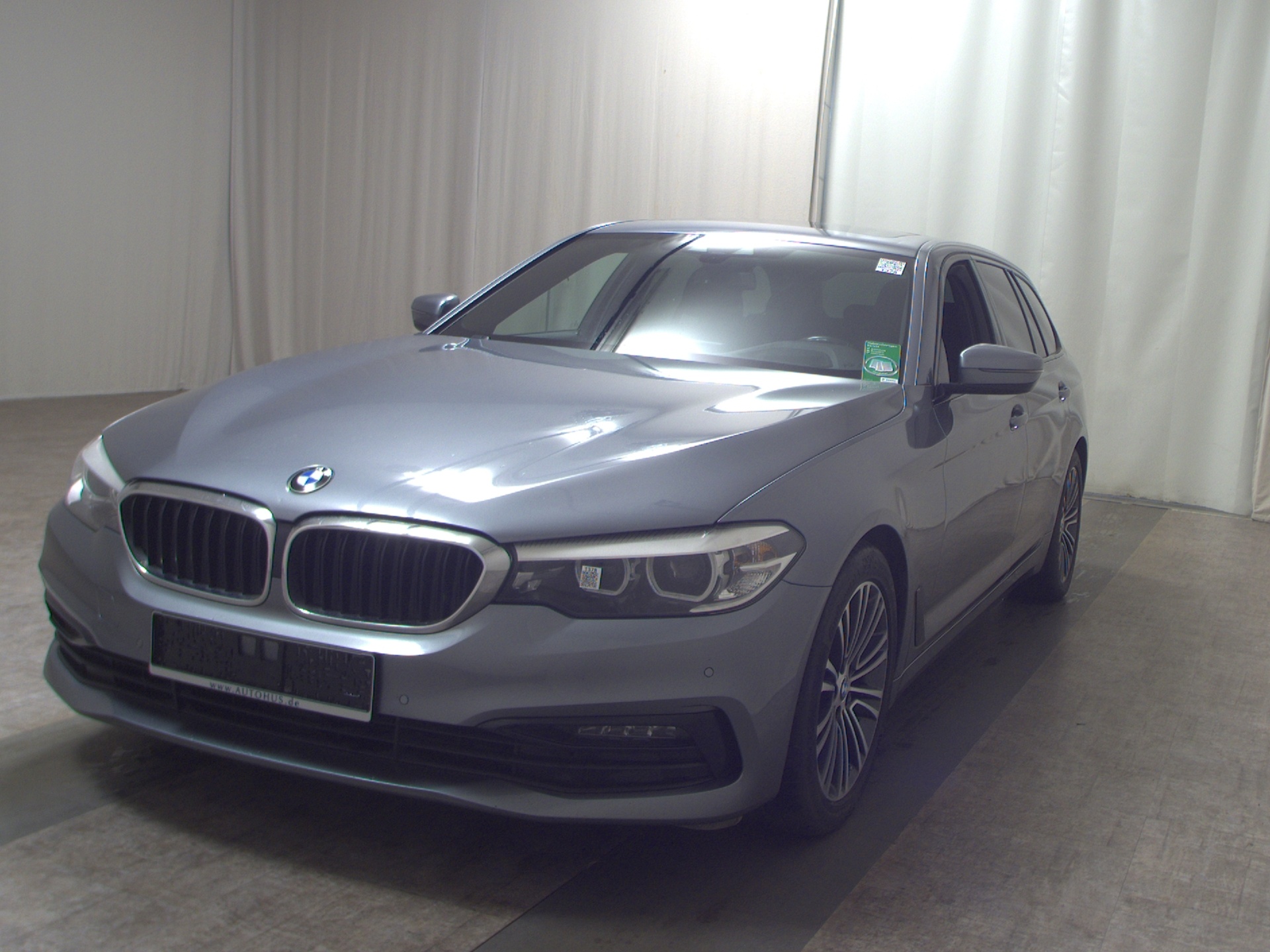 BMW 520dA Touring Sport-Line Navi LC Pro Pano HuD 2