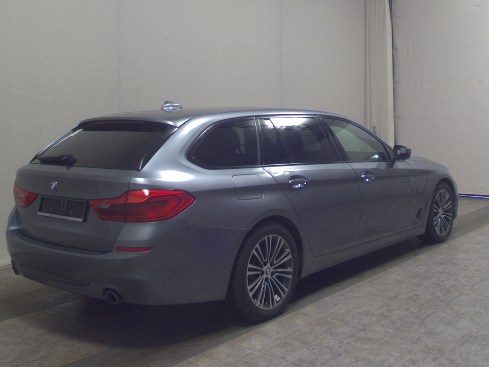 BMW 520dA Touring Sport-Line Navi LC Pro Pano HuD 4