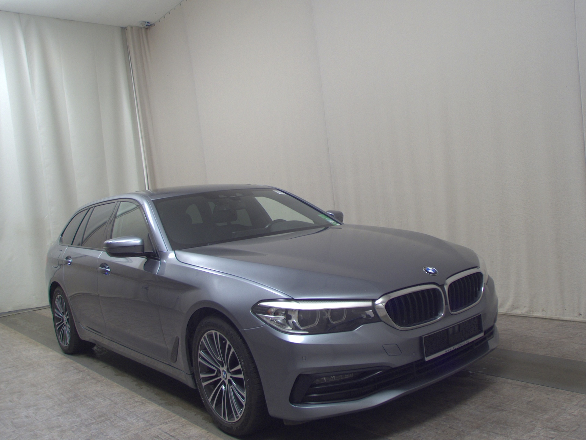 BMW 520dA Touring Sport-Line Navi LC Pro Pano HuD 3