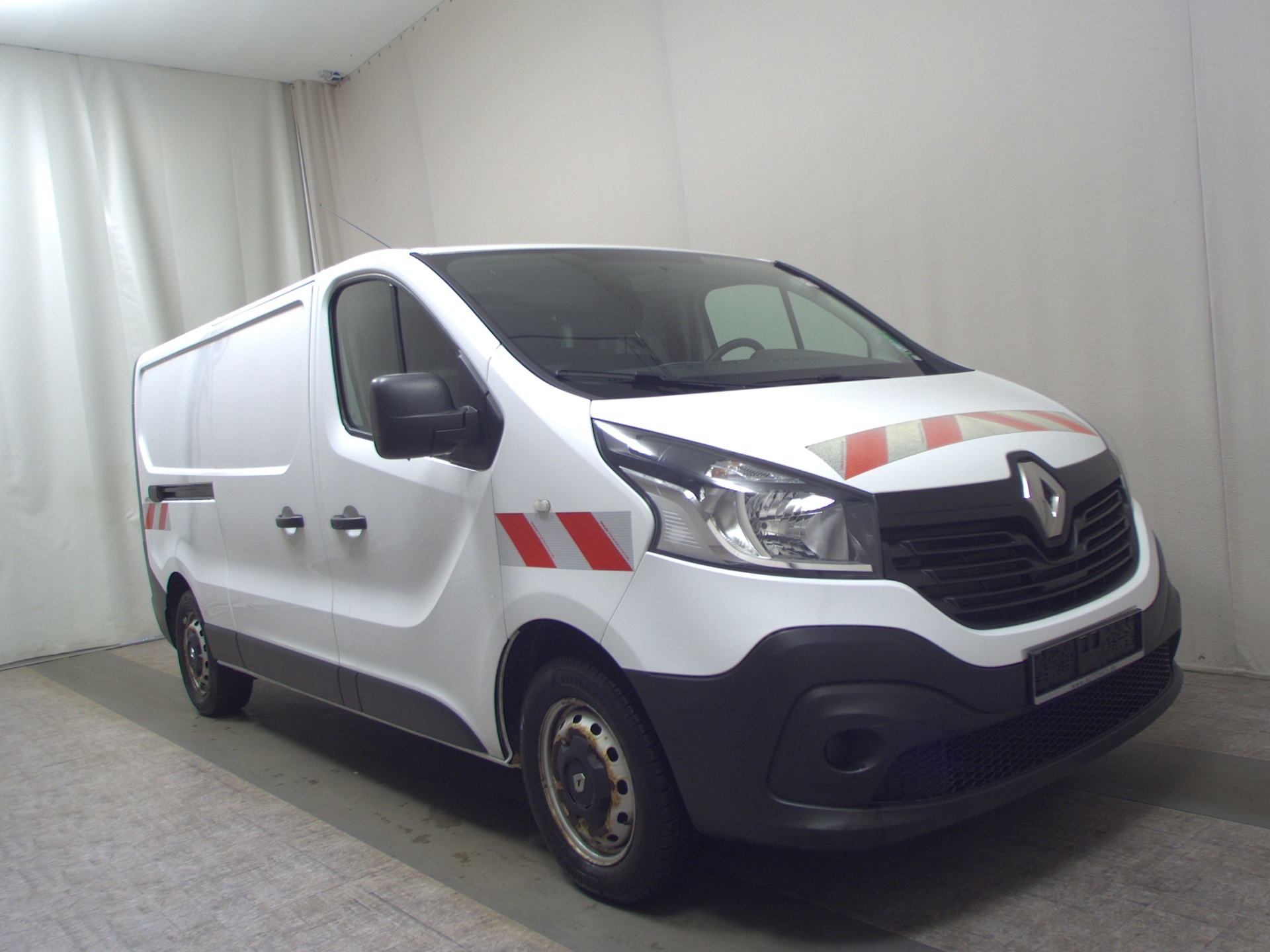 Renault Trafic L2H1 1.6 dCi Regalsystem Navi StHzg PDC 3