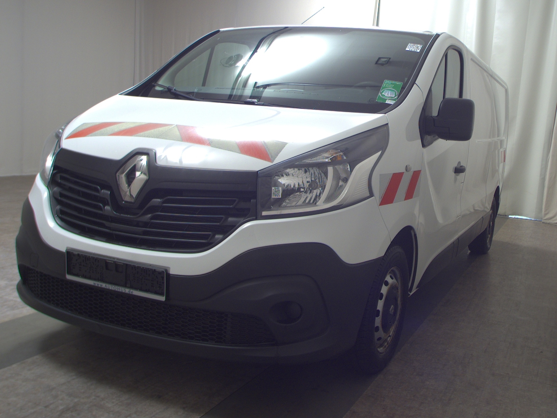 Renault Trafic L2H1 1.6 dCi Regalsystem Navi StHzg PDC 2