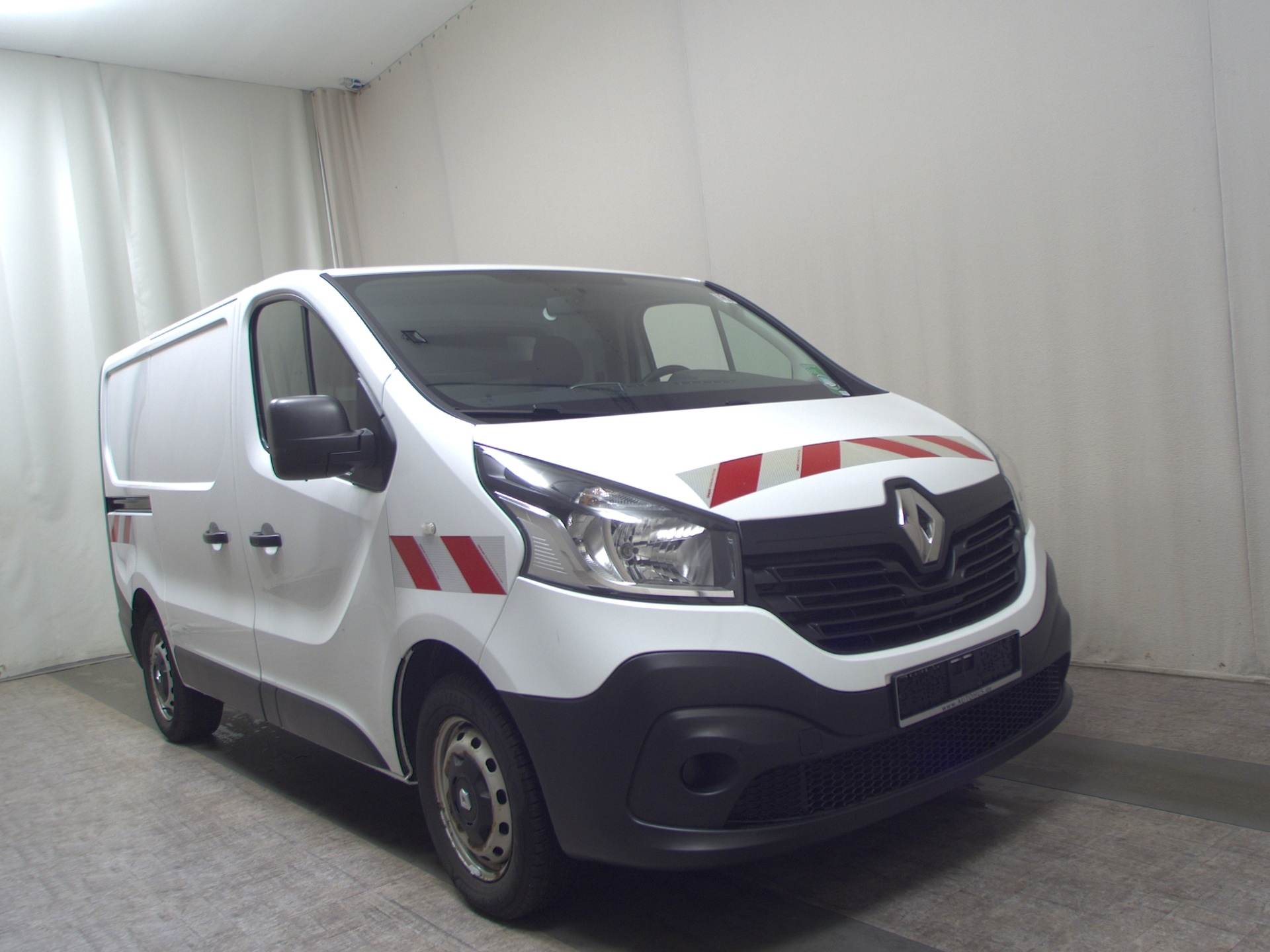 Renault Trafic L1H1 1.6 dCi Kasten Navi Regal StandHzg 3
