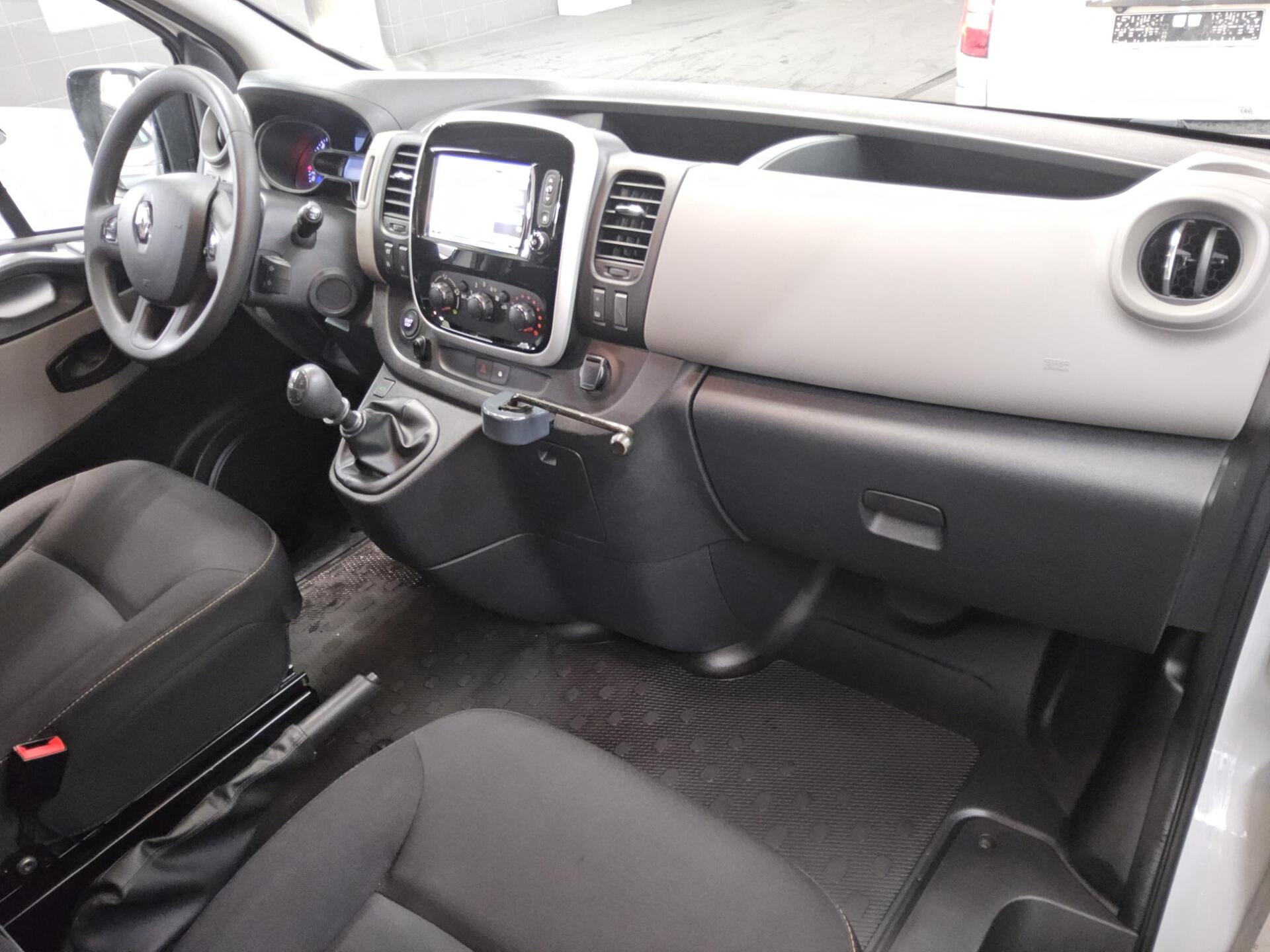 Renault Trafic L1H1 1.6 dCi Kasten Navi Regal StandHzg 5