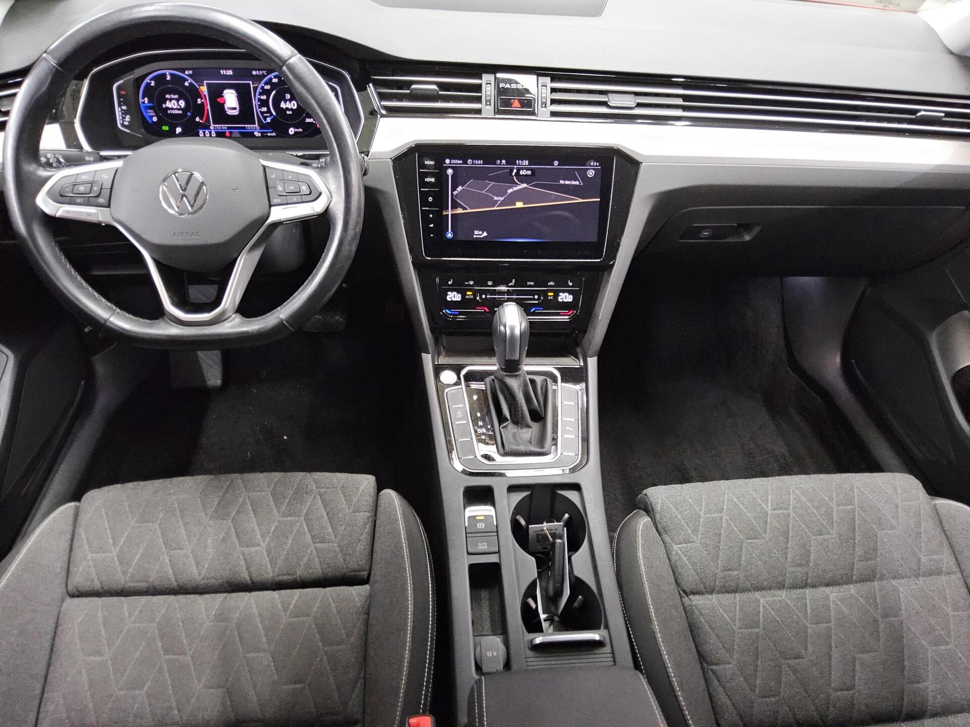 Volkswagen Passat Var. 2.0 TDI Business Navi LED AID RFK 5