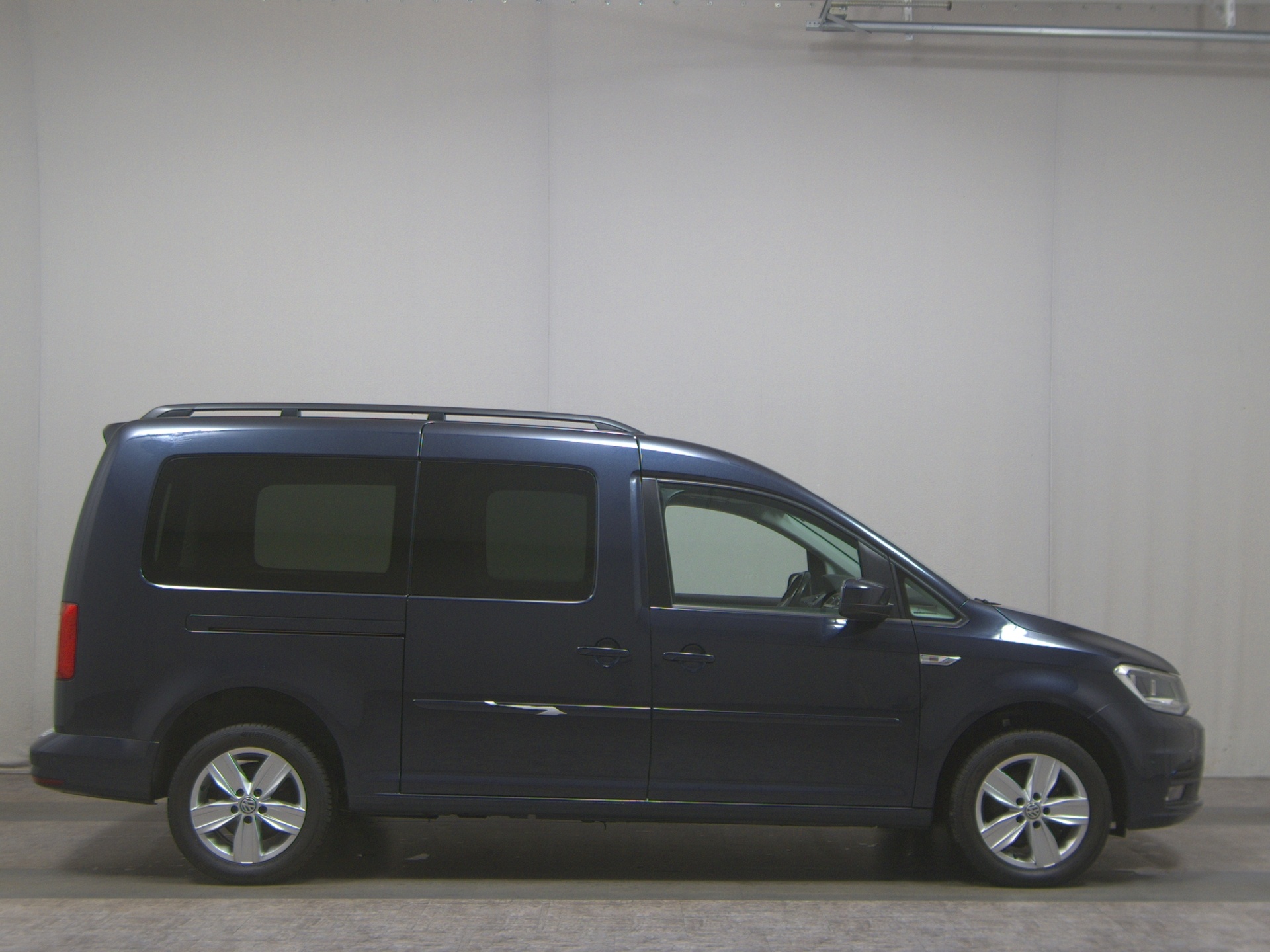 Volkswagen Caddy Maxi 2.0 TDI Comf. 5-Sitze Navi Shz ACC