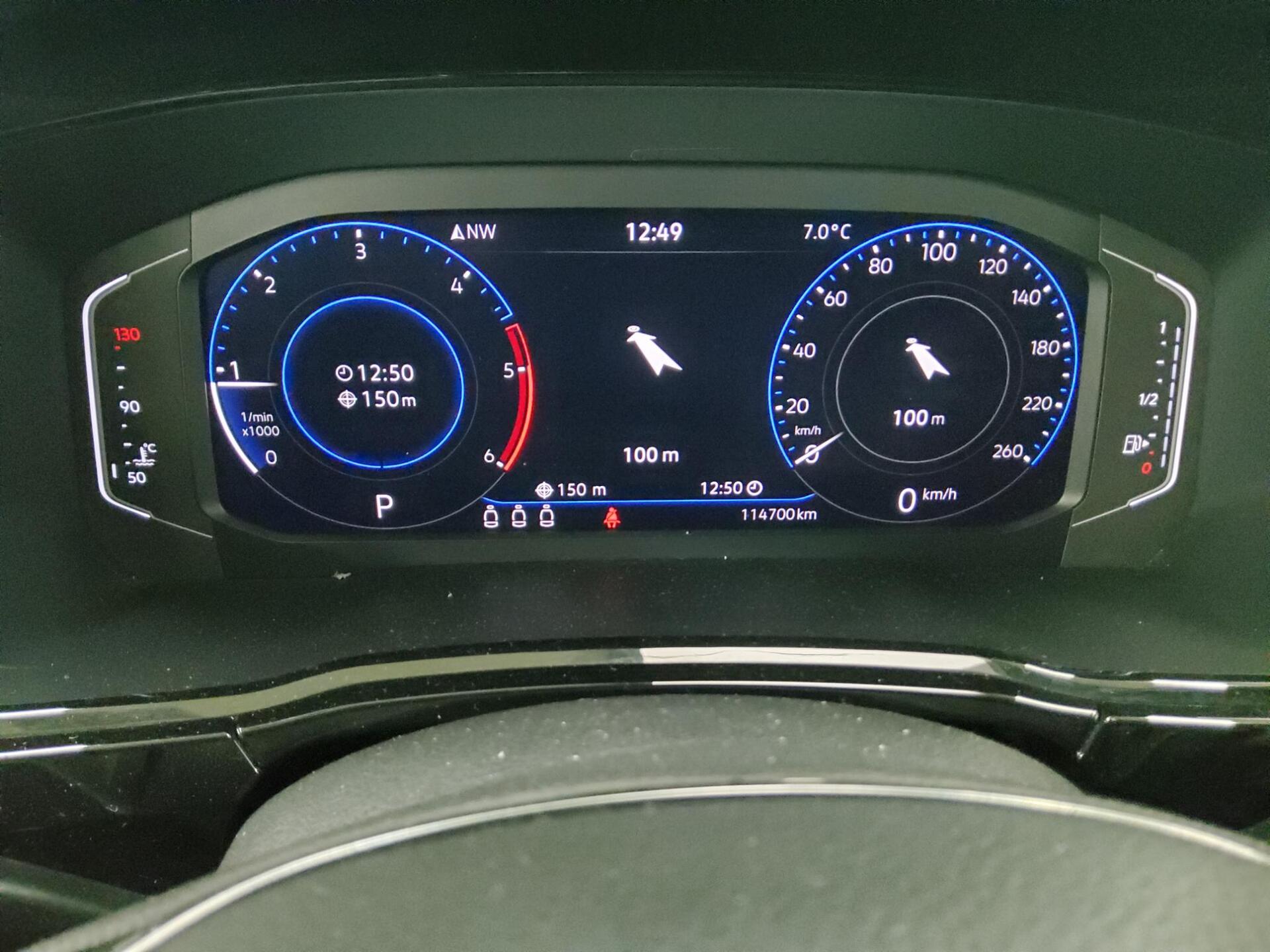 Volkswagen Touran 2.0 TDI Highline Navi LED ACC AID 8