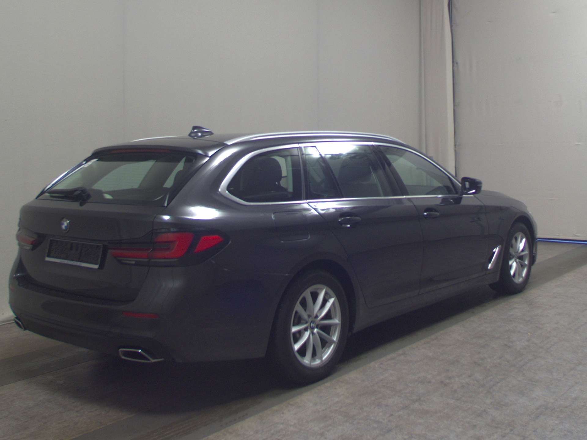 BMW 520dA Touring Navi LED PDC Shz 4