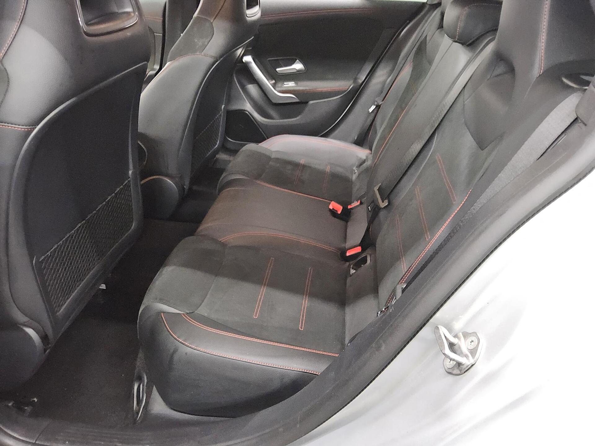 Mercedes-Benz CLA 250 Shooting Brake AMG-Line Night Navi LED 13