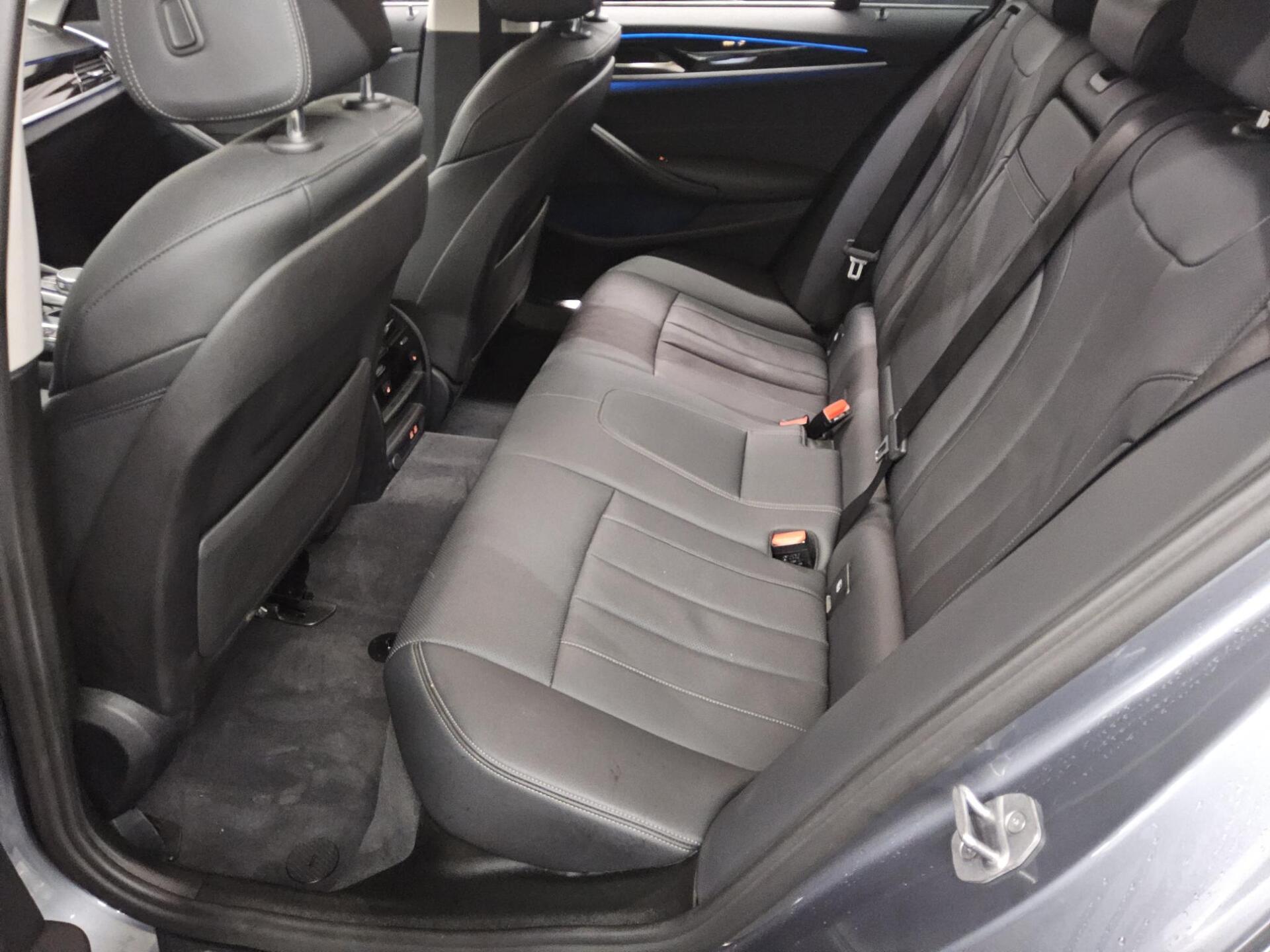 BMW 530e Touring Sport-Line Leder Navi LC Pro RFK 13