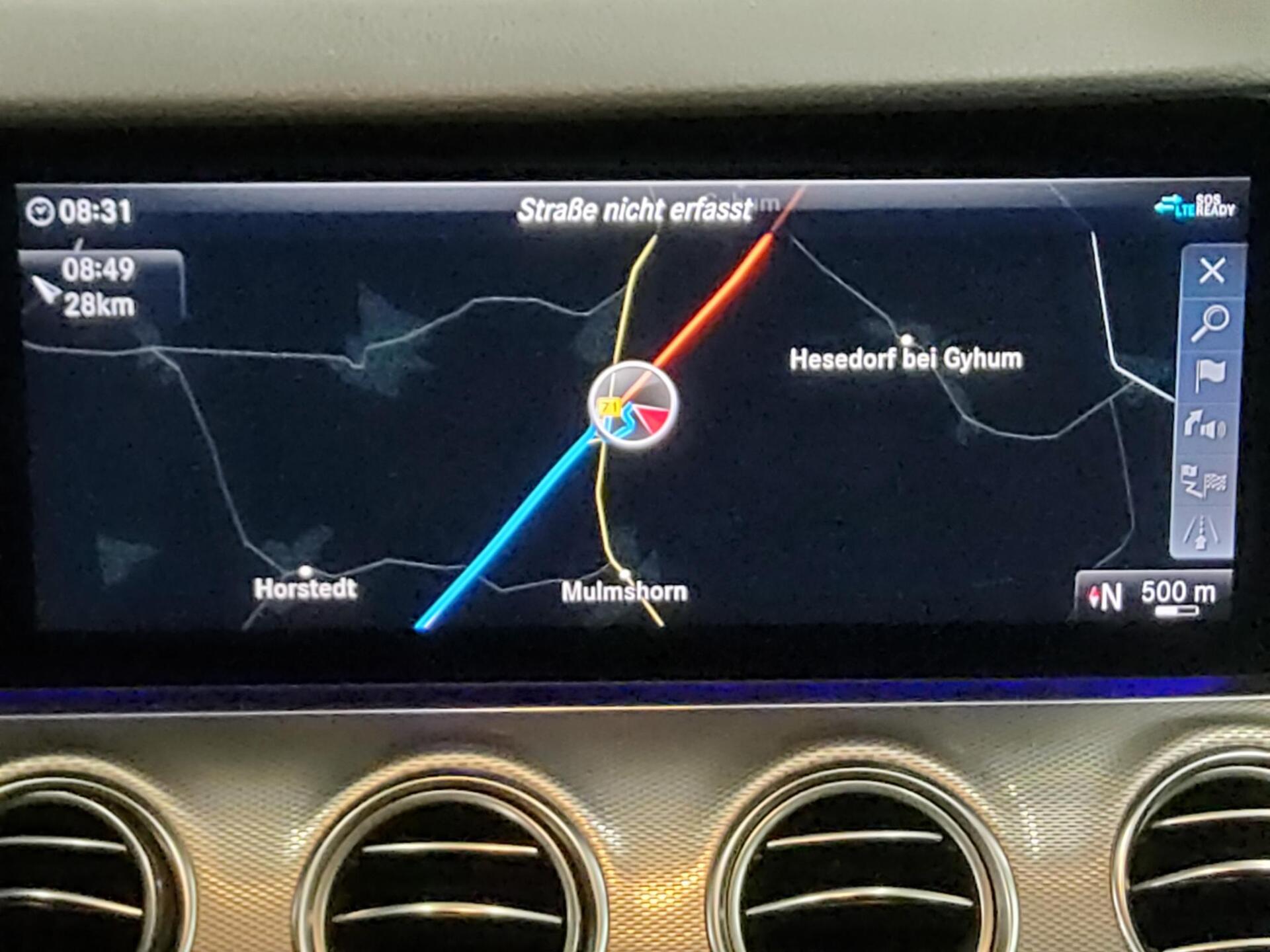 Mercedes-Benz E 300 d Avantgarde Navi LED Widescreen AHK RFK 7