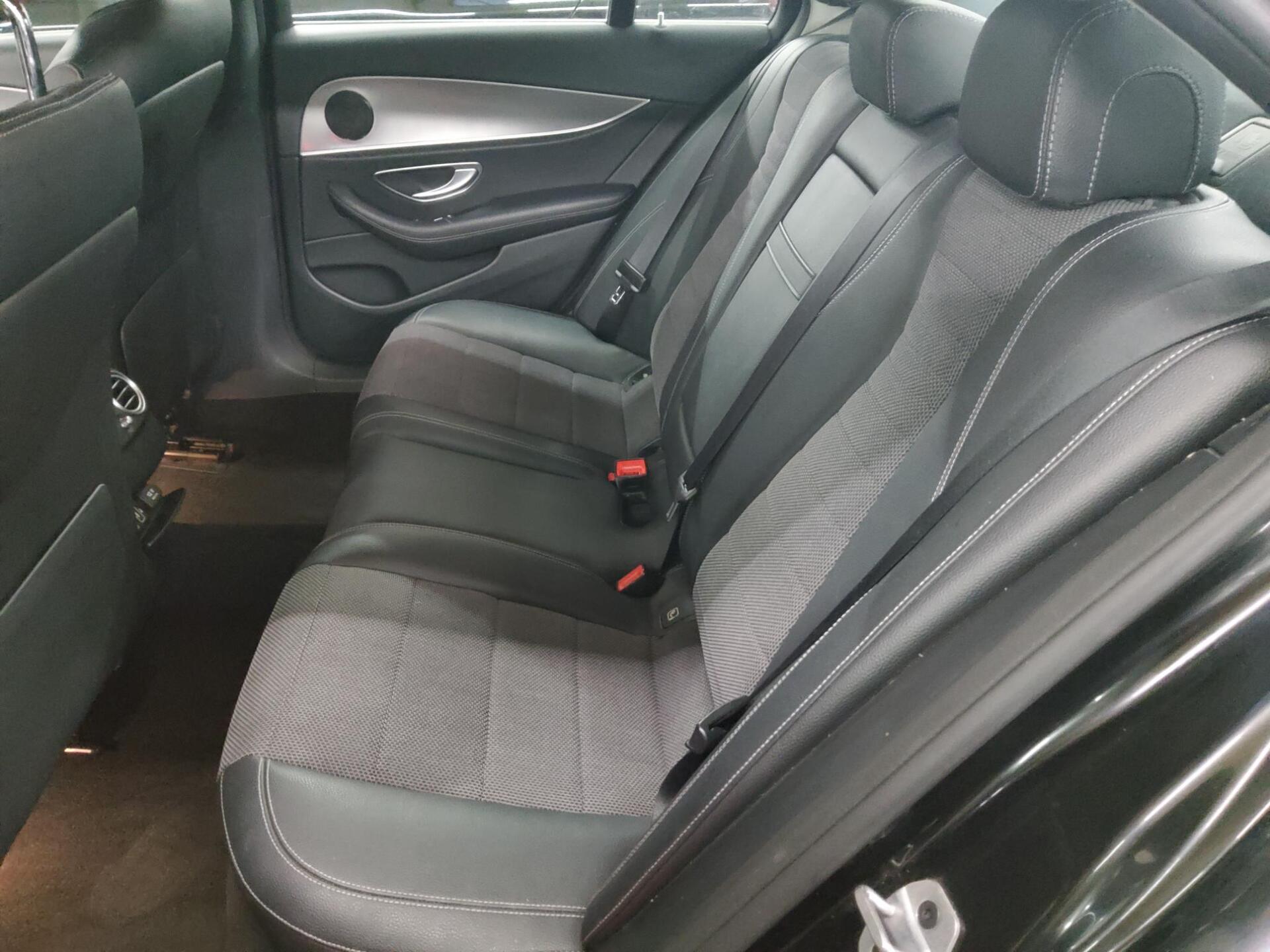 Mercedes-Benz E 300 d Avantgarde Navi LED Widescreen AHK RFK 13