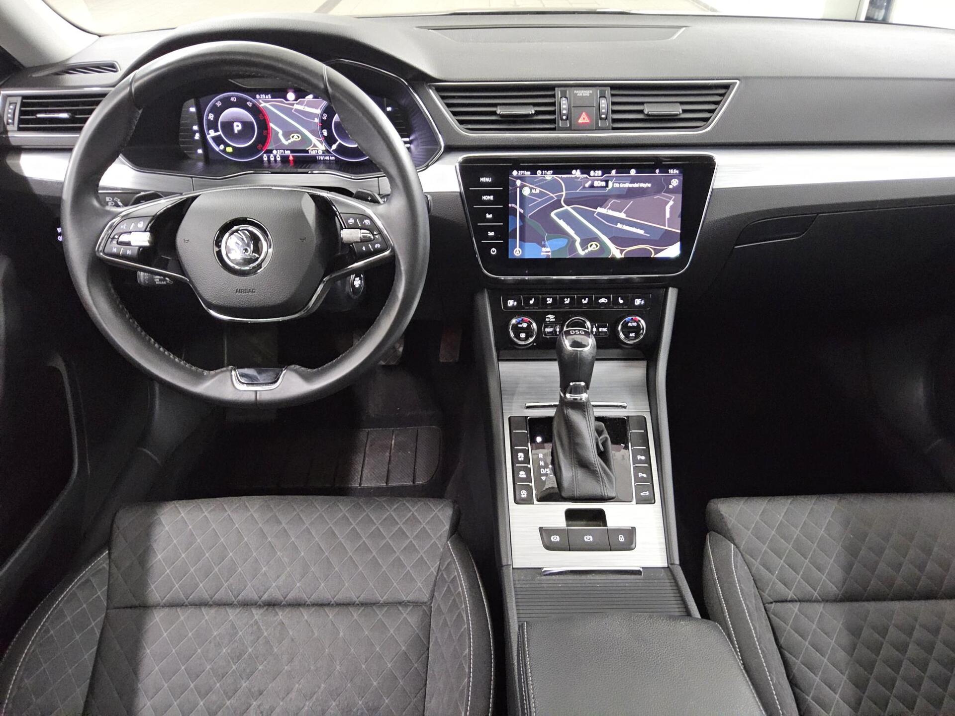 Skoda Superb Kombi 2.0 TDI Ambition Navi LED vc Pano 5