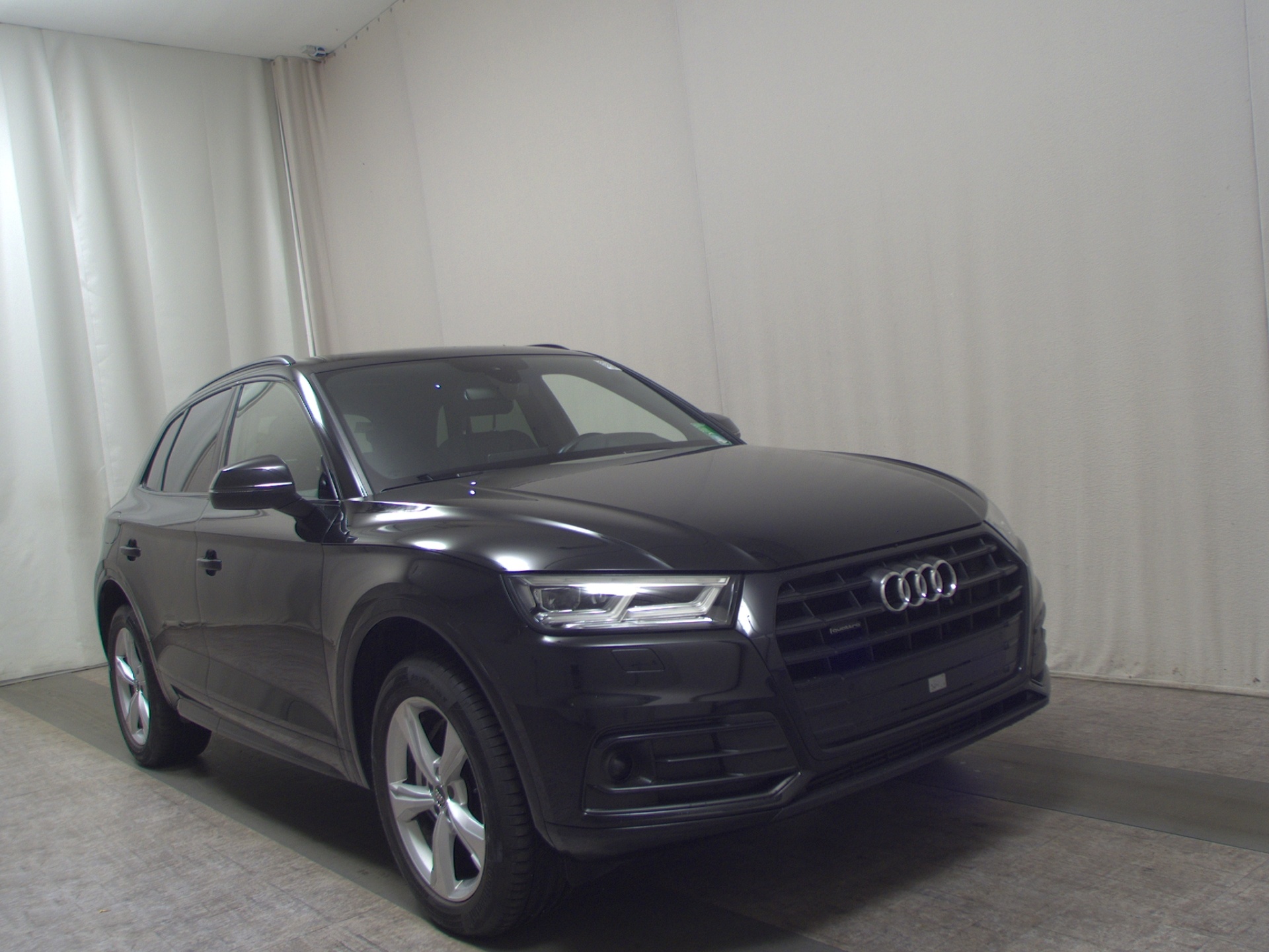 Audi Q5 45 TDI Qu. sport Navi Matrix virtual Pano ACC 3