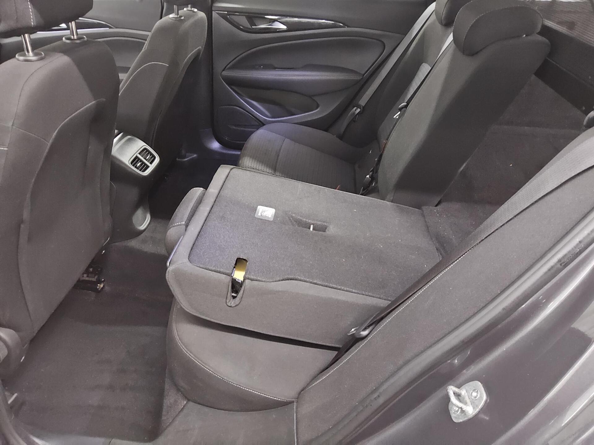 Opel Insignia ST 2.0 CDTI Elegance Navi LED HuD AHK 12