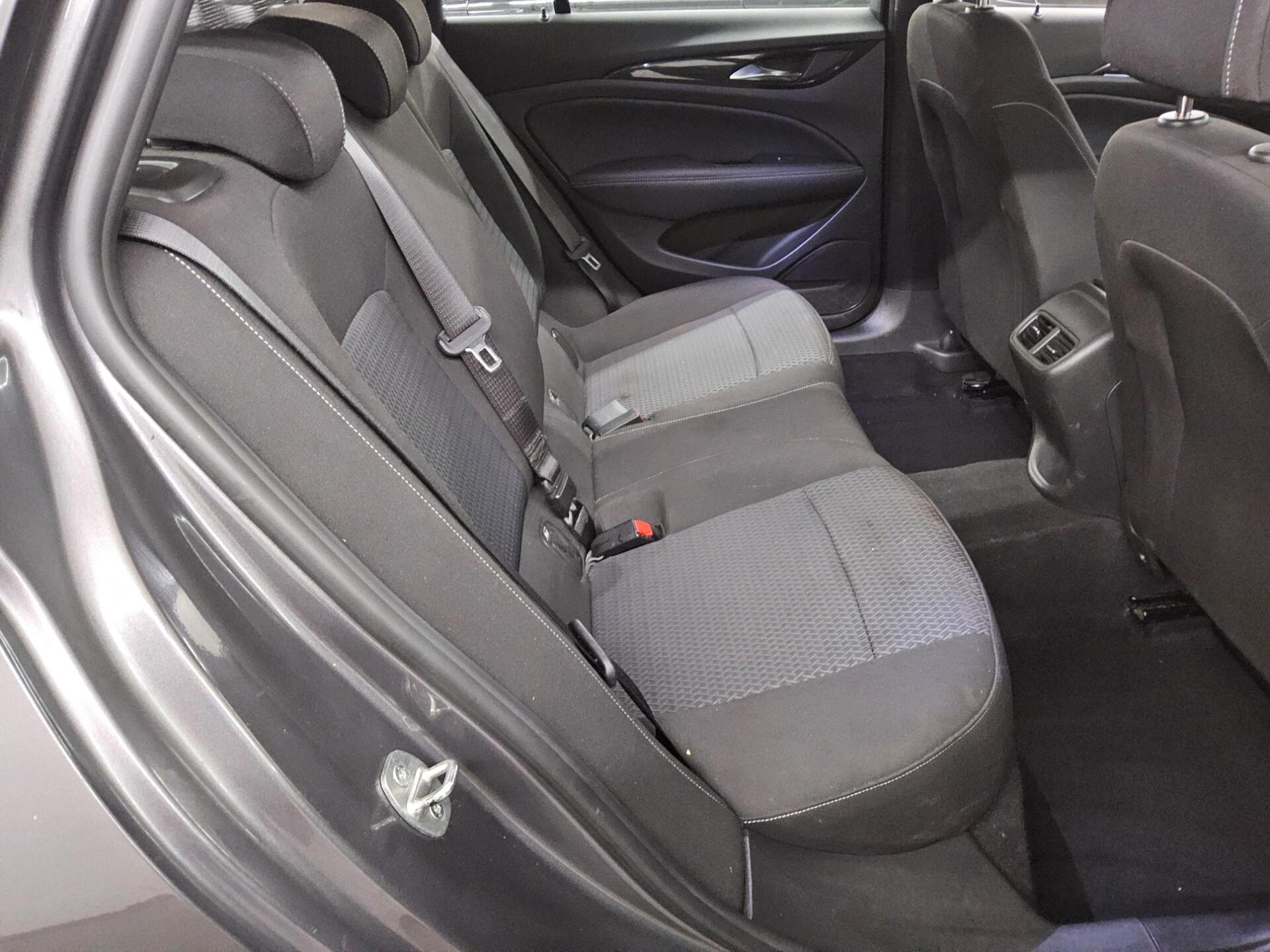 Opel Insignia ST 2.0 CDTI Elegance Navi LED HuD AHK 13