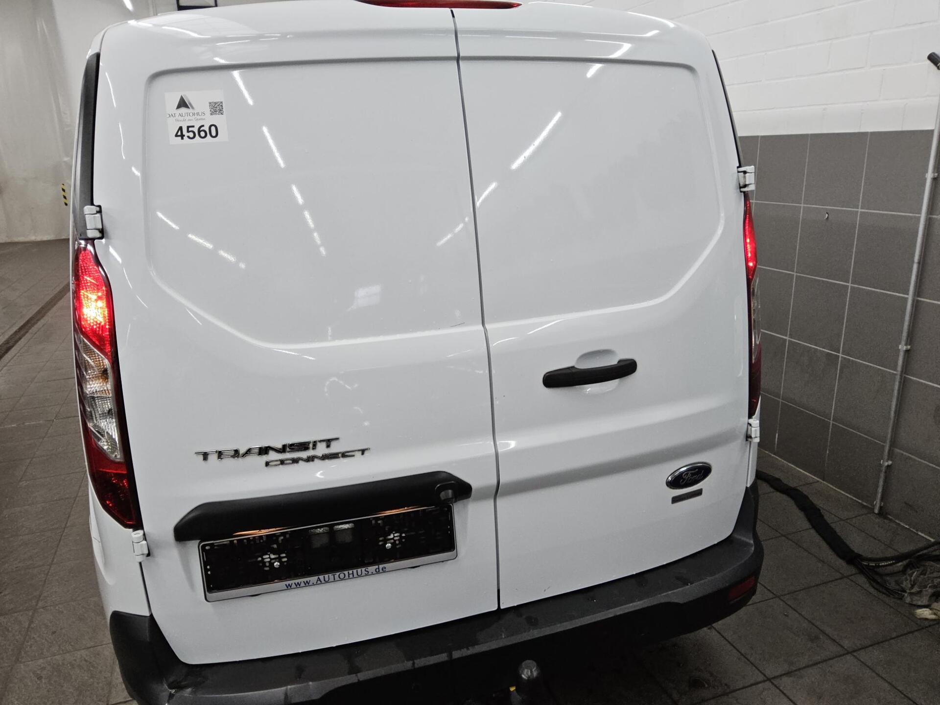 Ford Transit Connect 1.5 EB Trend L2 3-Sitze Regale 10
