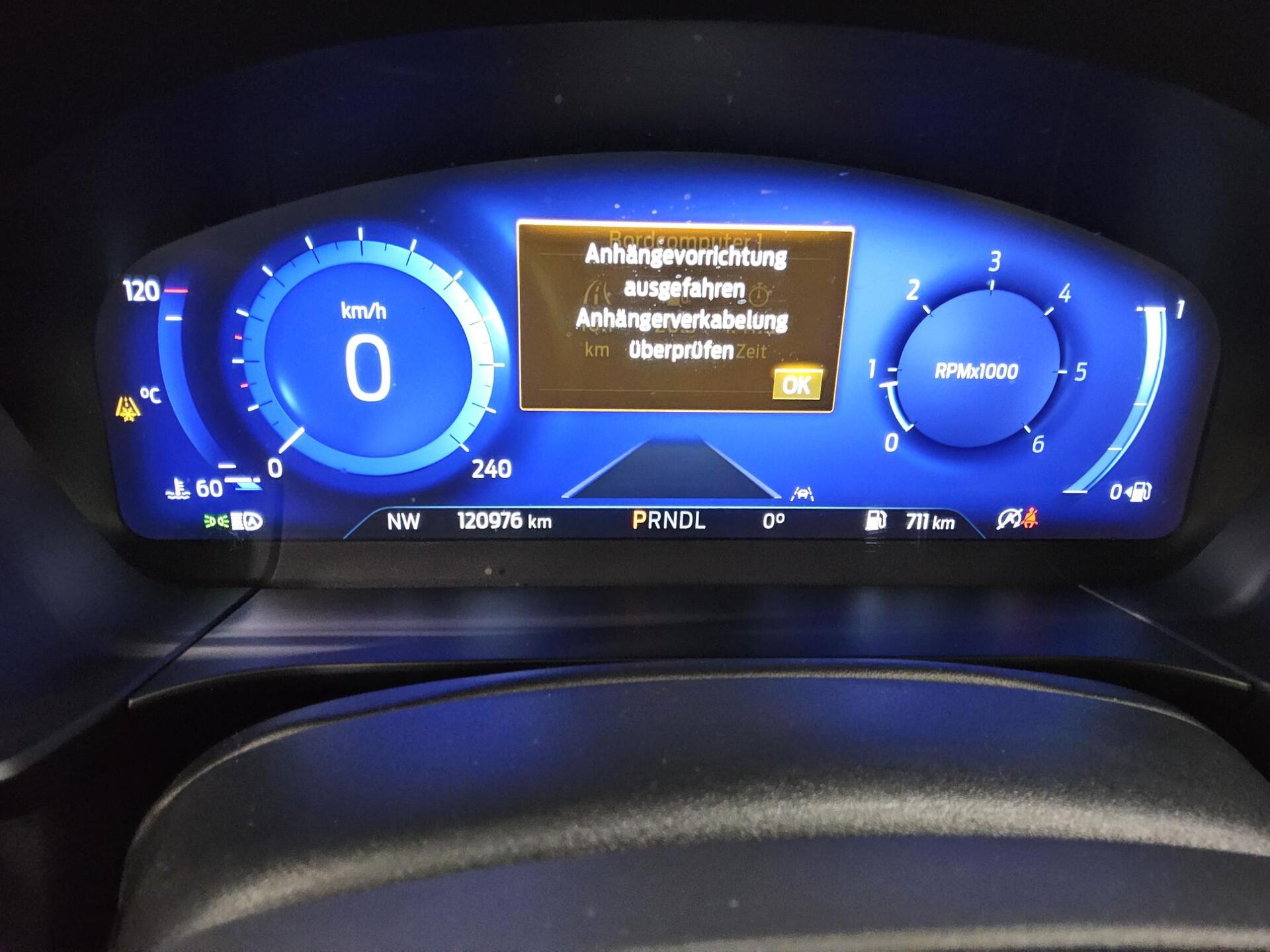 Ford Kuga 1.5 EB Titanium X Navi LED HuD Pano AHK Shz 8