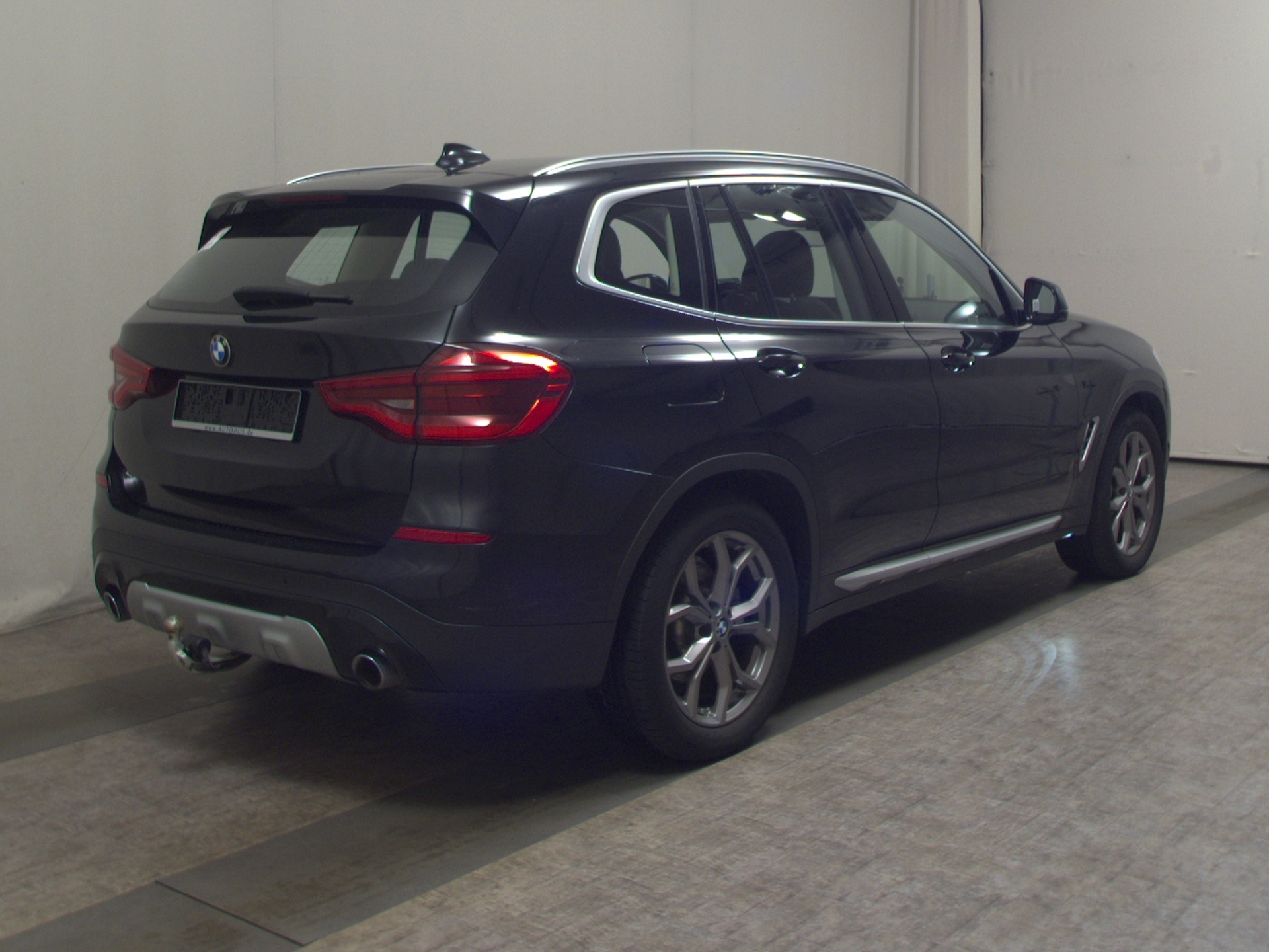 BMW X3 xDrive30i X-Line Navi LED LC+ AHK StandHzg 4