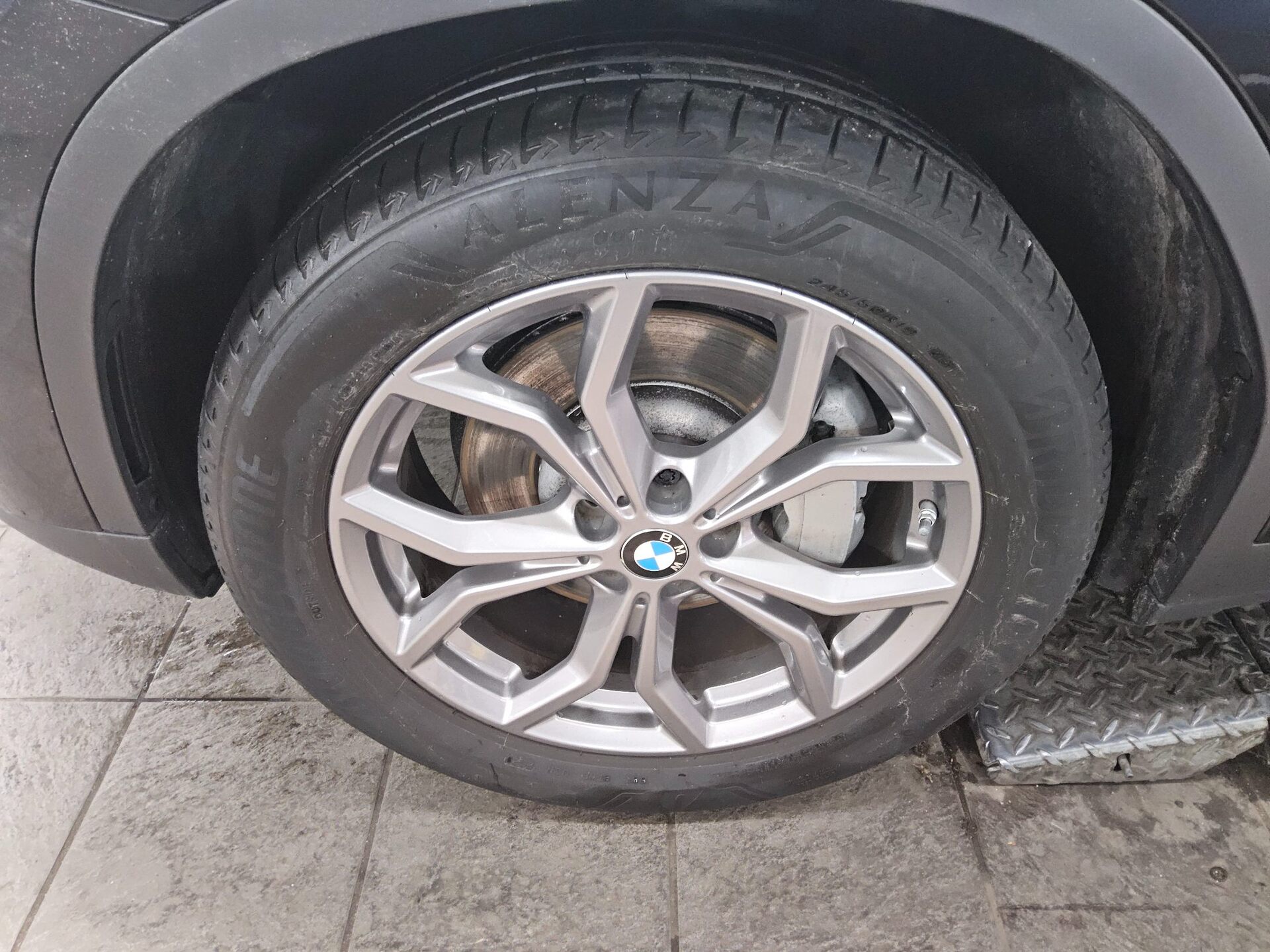 BMW X3 xDrive30i X-Line Navi LED LC+ AHK StandHzg 10