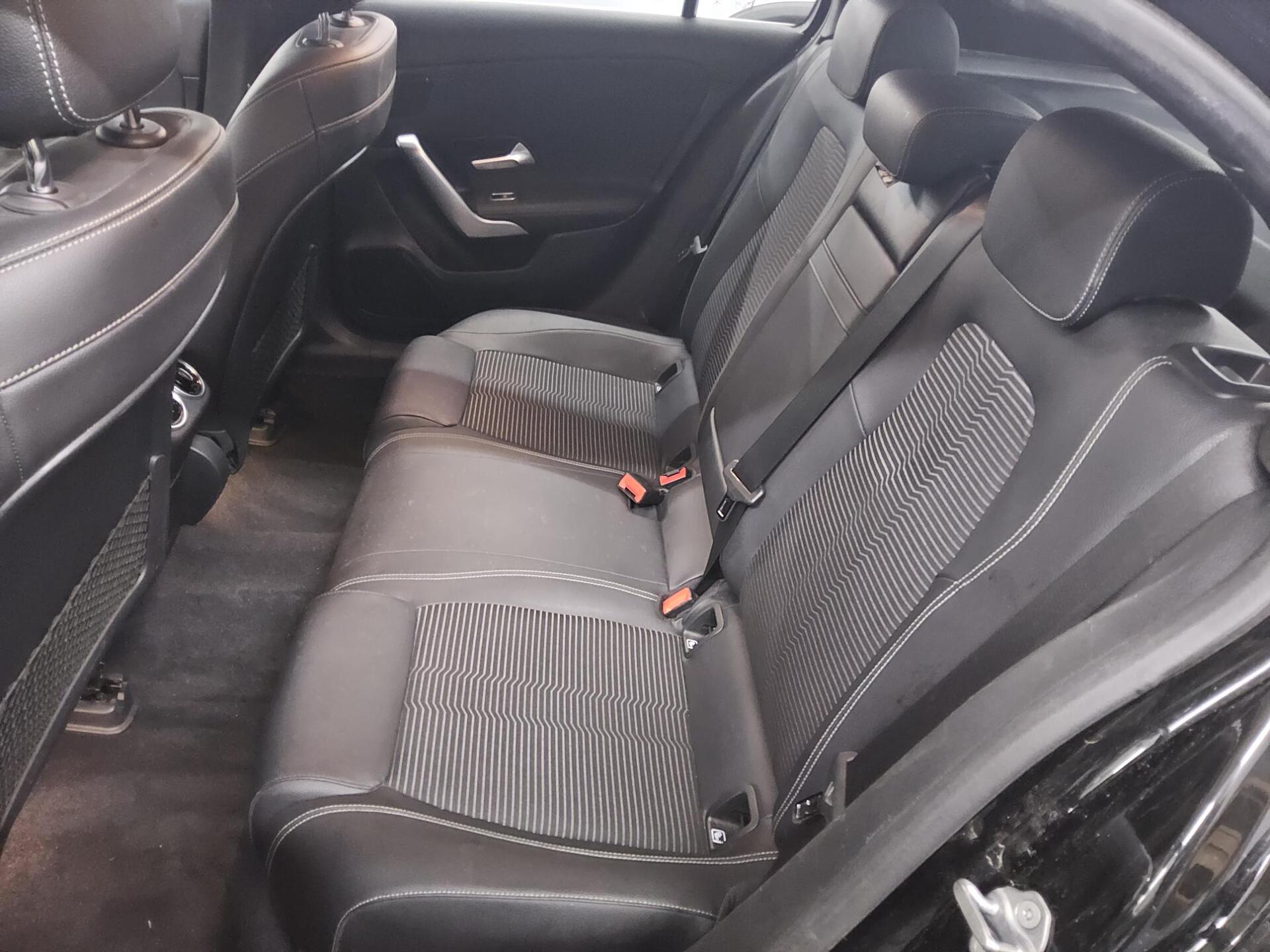 Mercedes-Benz A 220 d Progressive Navi LED AHK RFK Sound 13