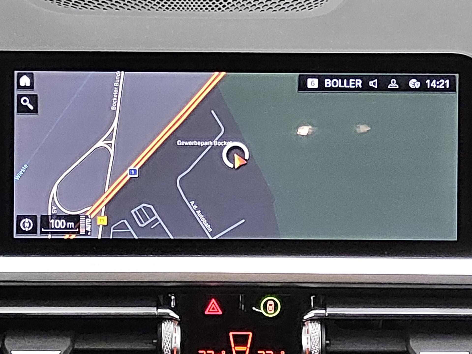 BMW 320dA Sport-Line Navi LED HiFi ACC PDC Shz 7