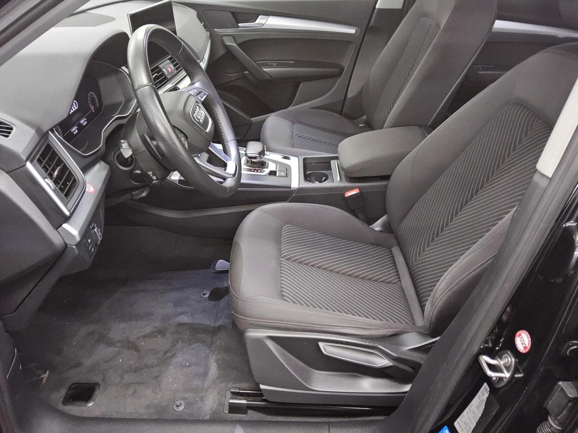 Audi Q5 40 TDI advanced Navi LED vc RFK Optik Schwarz 9