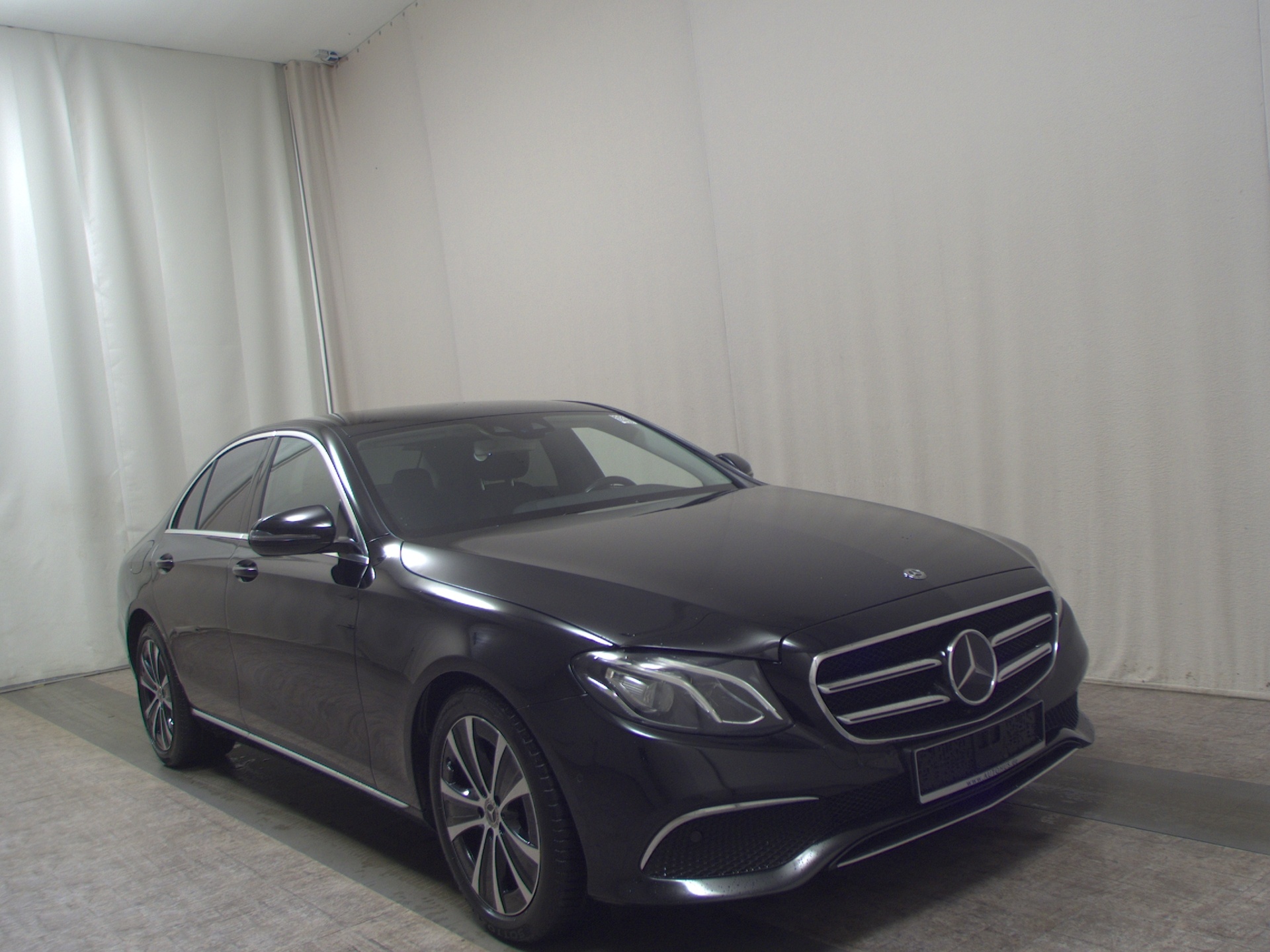 Mercedes-Benz E 300 d Avantgarde Navi Widescreen LED AHK RFK 3