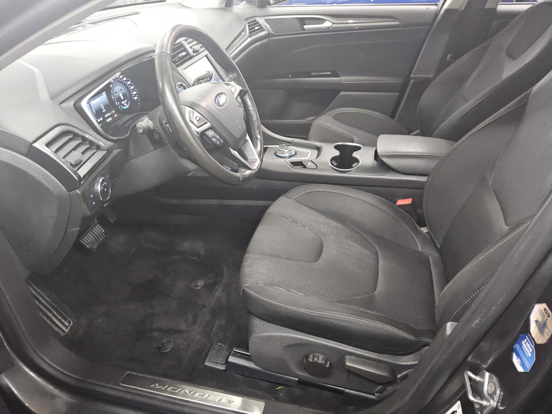 Ford Mondeo Turnier 2.0 EB Titanium Navi LED RFK SHZ 8