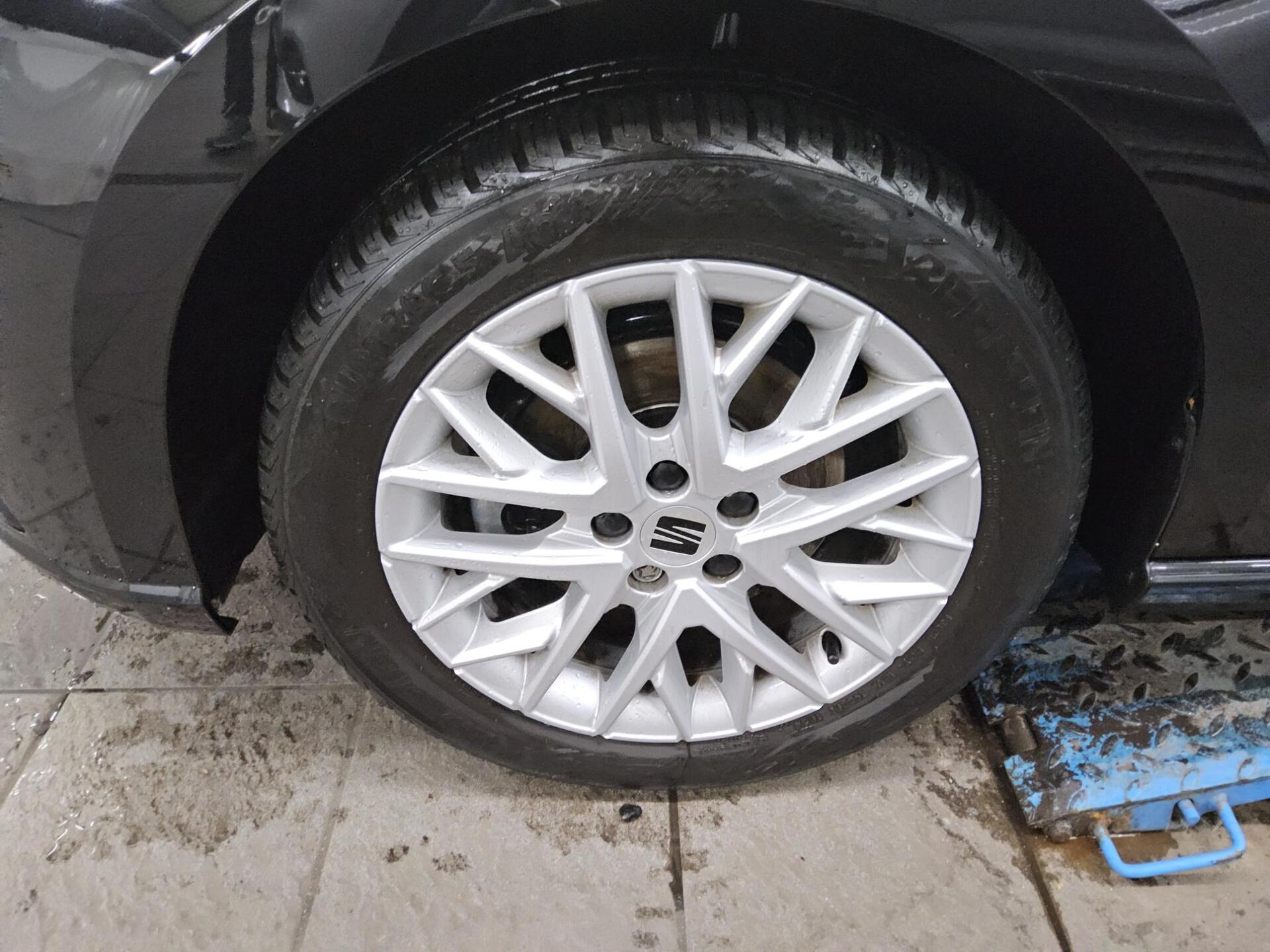 Seat Ibiza 1.0 TSI FR Navi Virtual LED PDC SHZ BT 11