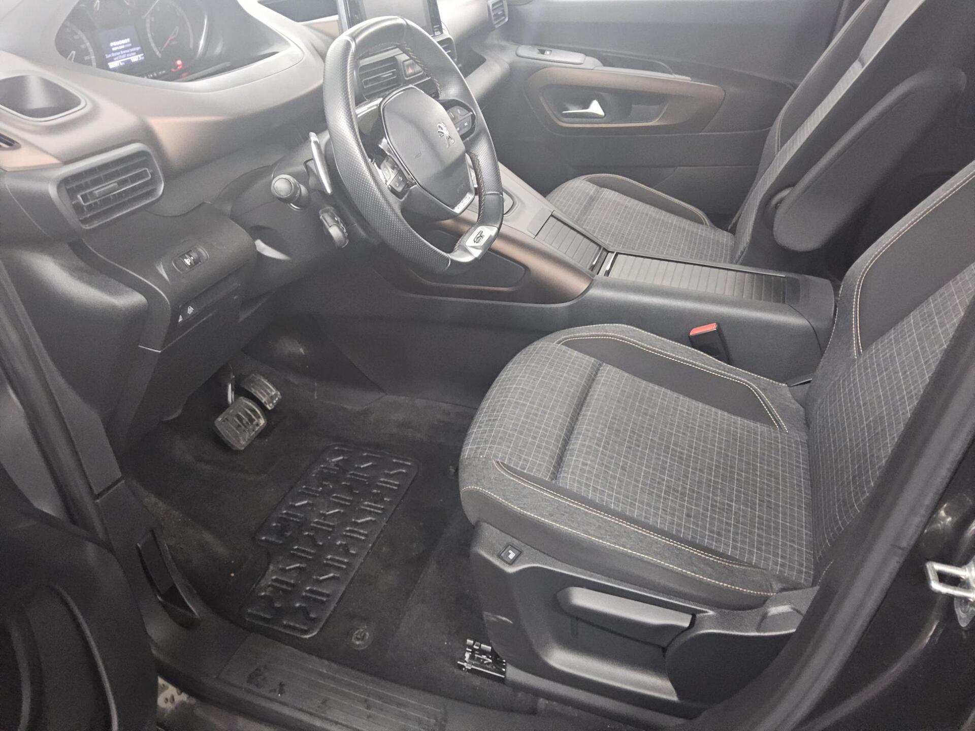 Peugeot Rifter 1.2 PureTech L2 Allure Navi RfK Shz Tempo 8