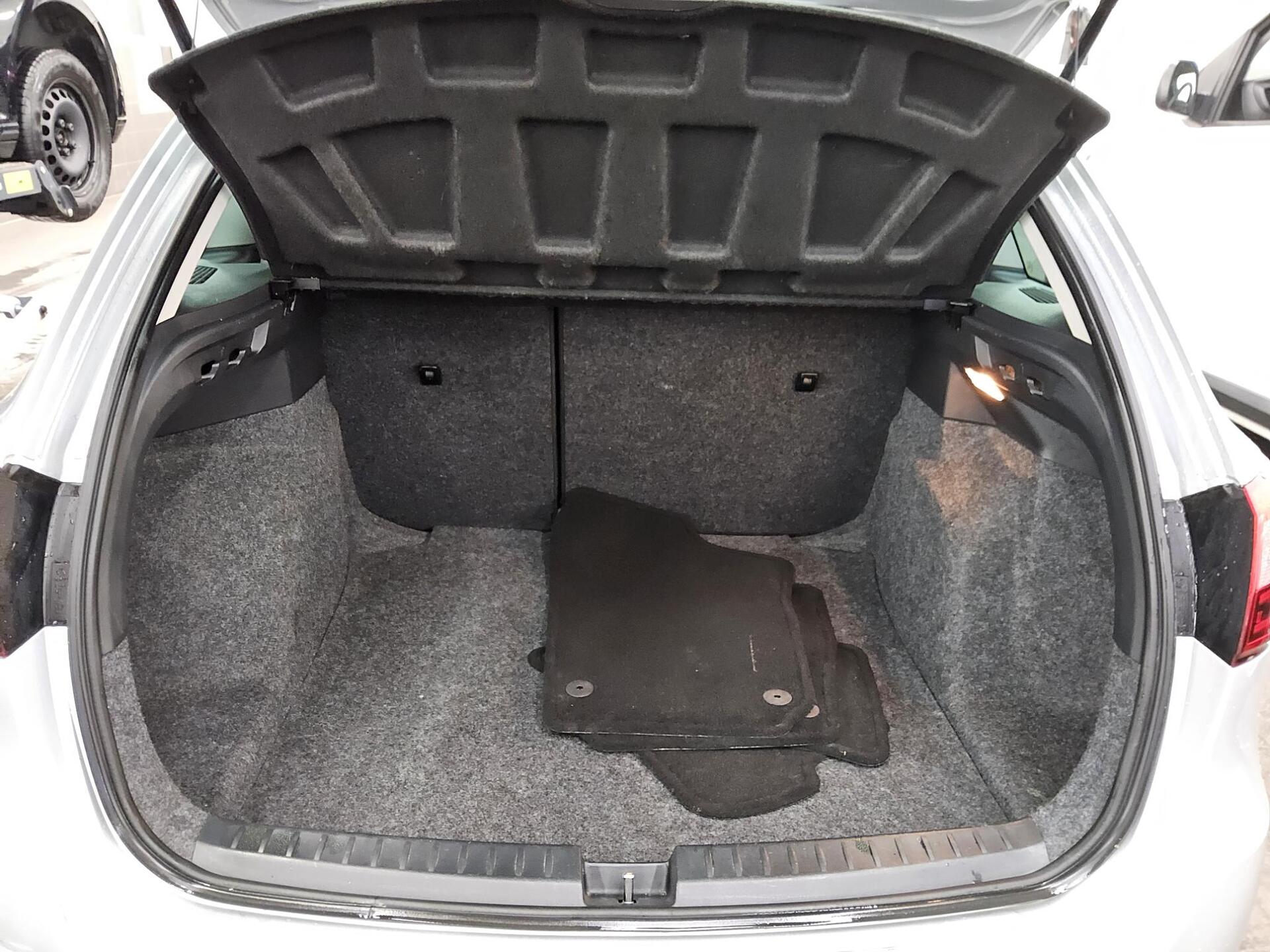 Seat Ibiza ST 1.4 TDI T-Leder Navi BT 12