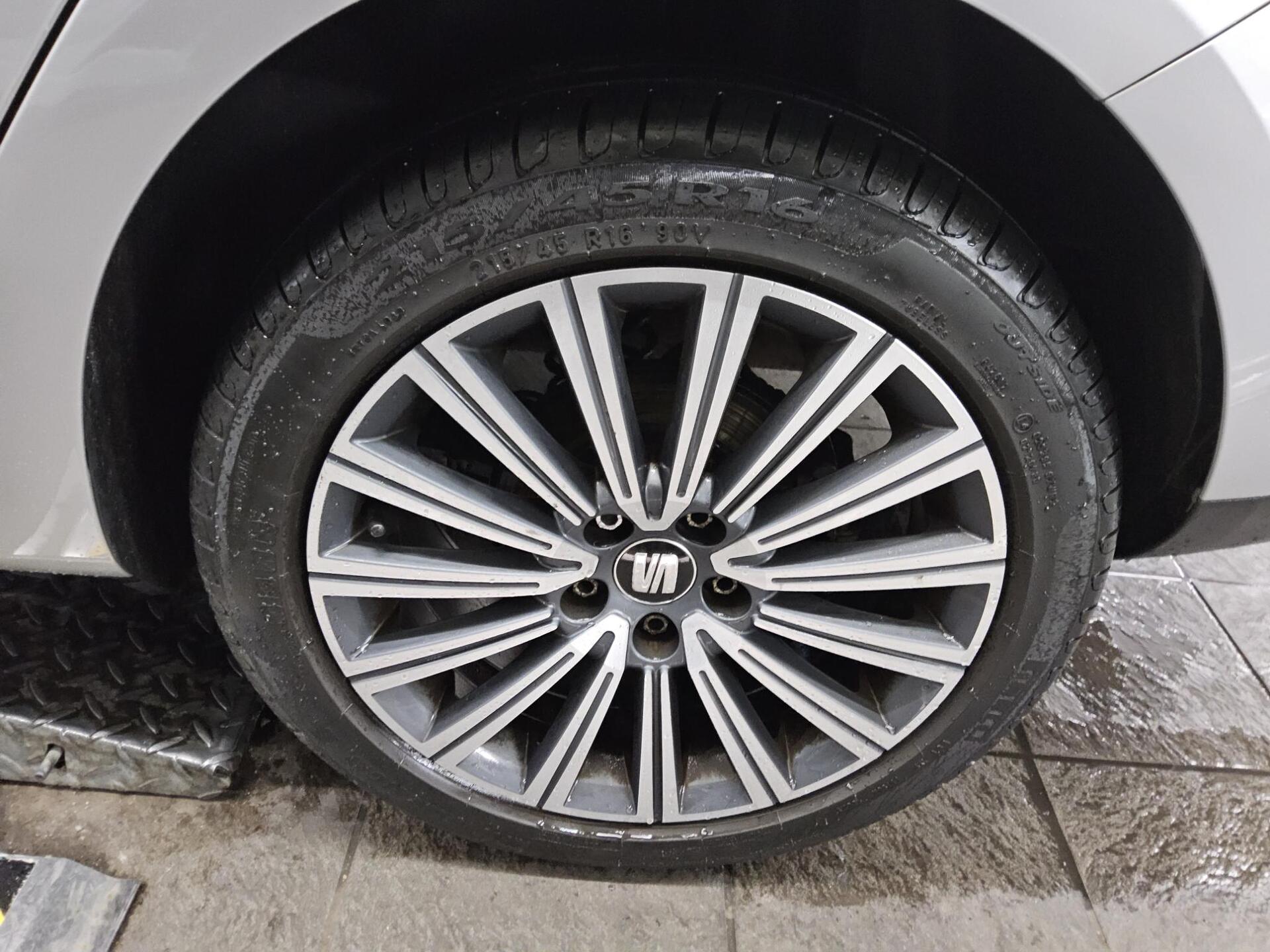 Seat Ibiza ST 1.4 TDI T-Leder Navi BT 10