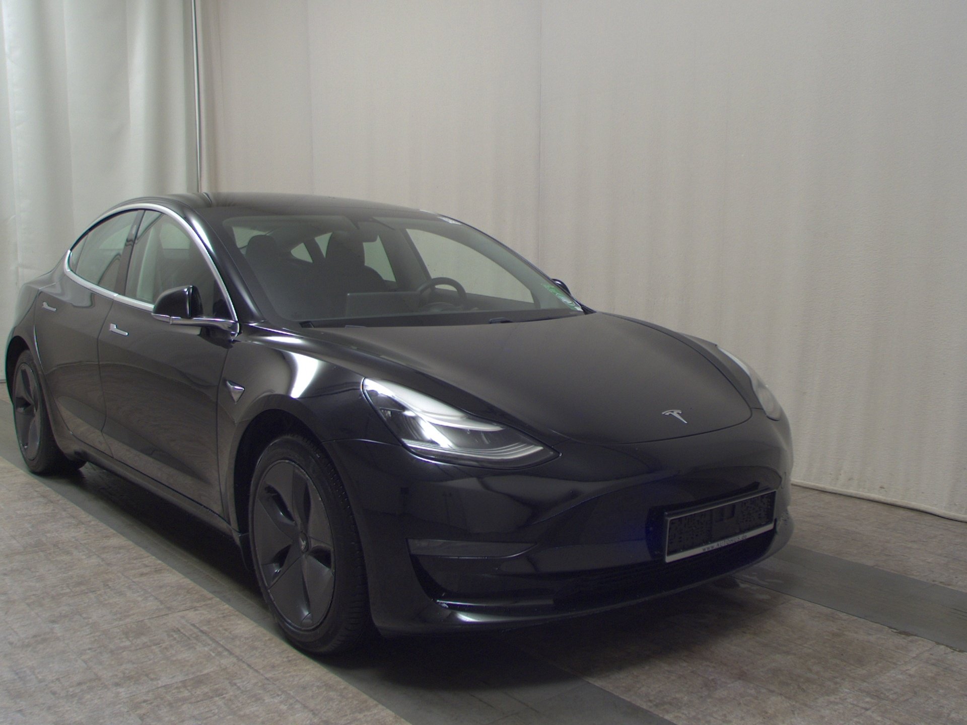 Tesla Model 3 Long Range Dual 75 AWD Navi LED AHK ACC 3