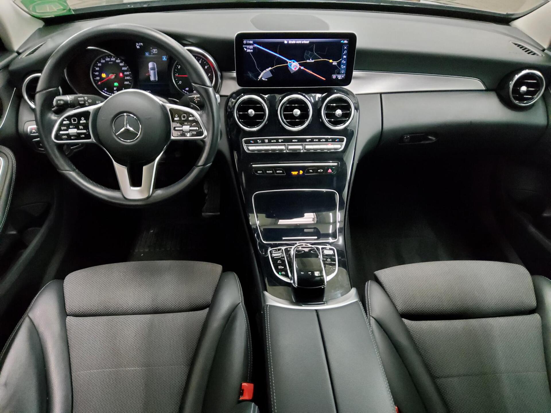 Mercedes-Benz C 180 T Avantgarde T-Leder Navi LED Kamera 5