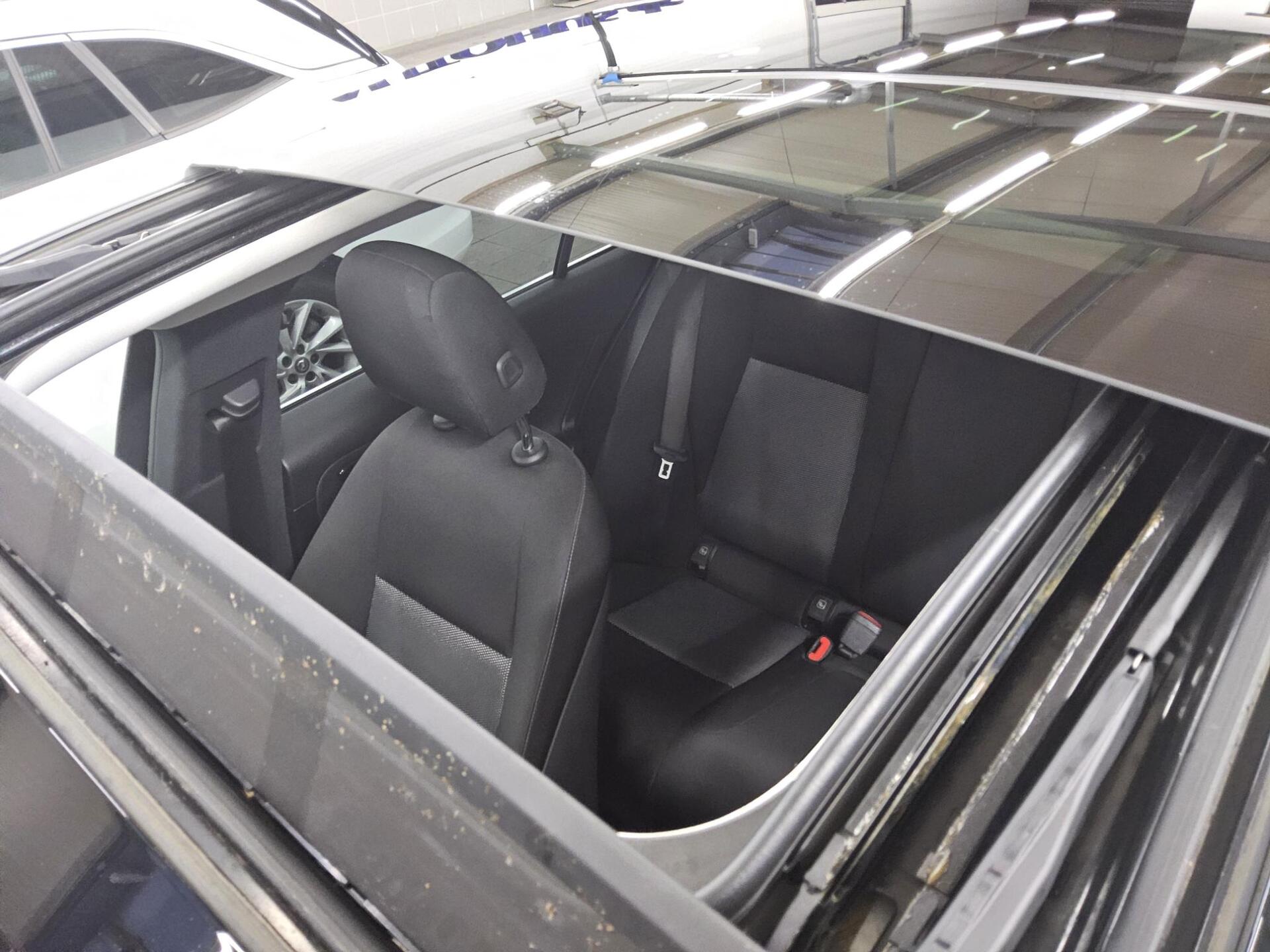 Mercedes-Benz C 220 T d Avantgarde Navi LED Panorama Kamera 12