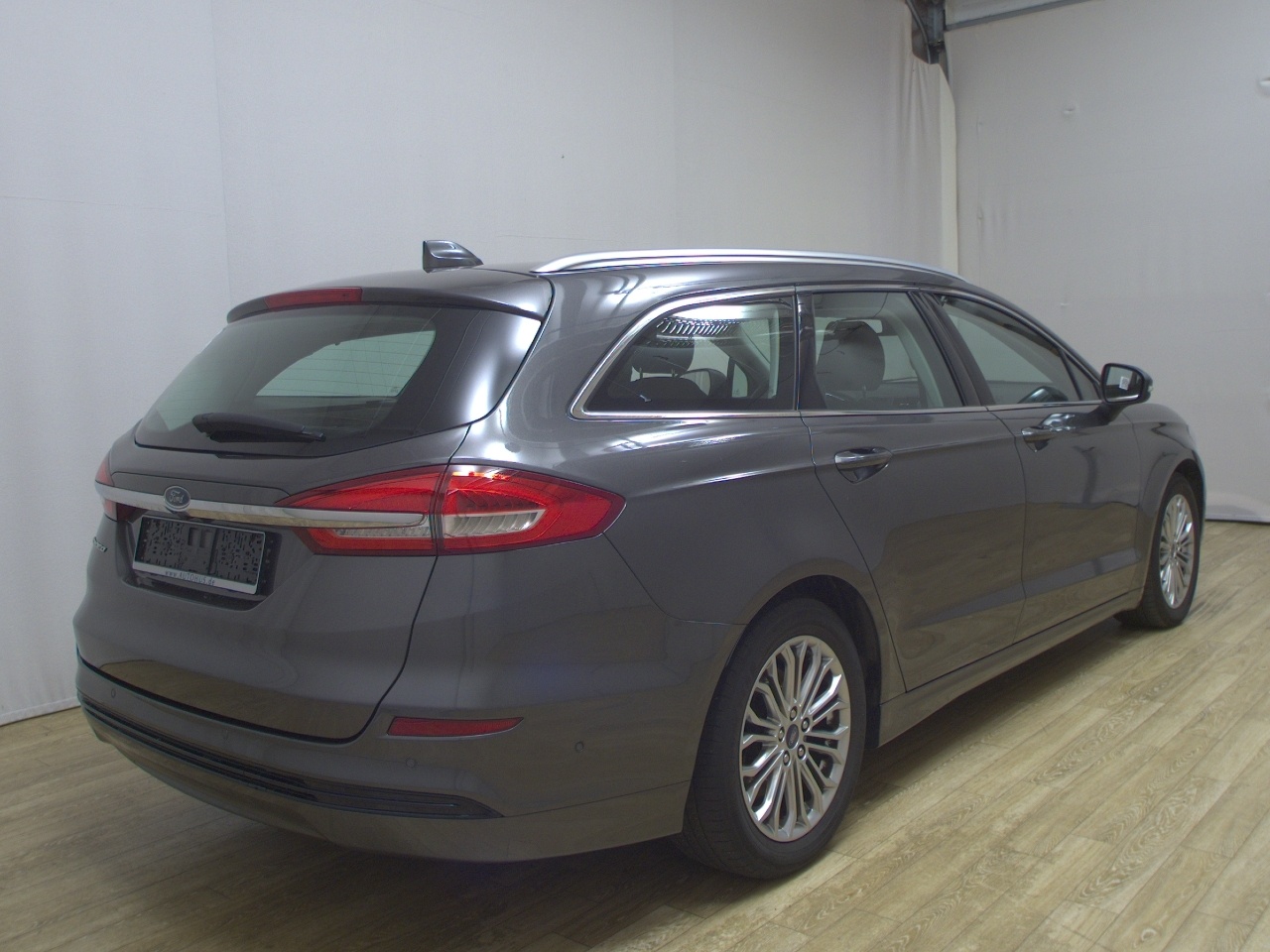 Ford Mondeo Turnier 2.0 EB Titanium Navi LED RFK ACC 4