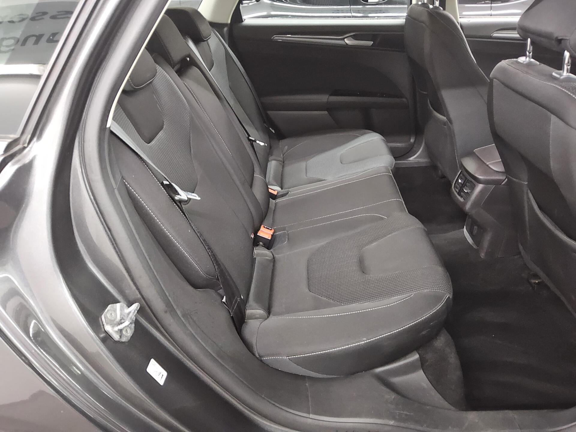 Ford Mondeo Turnier 2.0 EB Titanium Navi LED RFK ACC 13