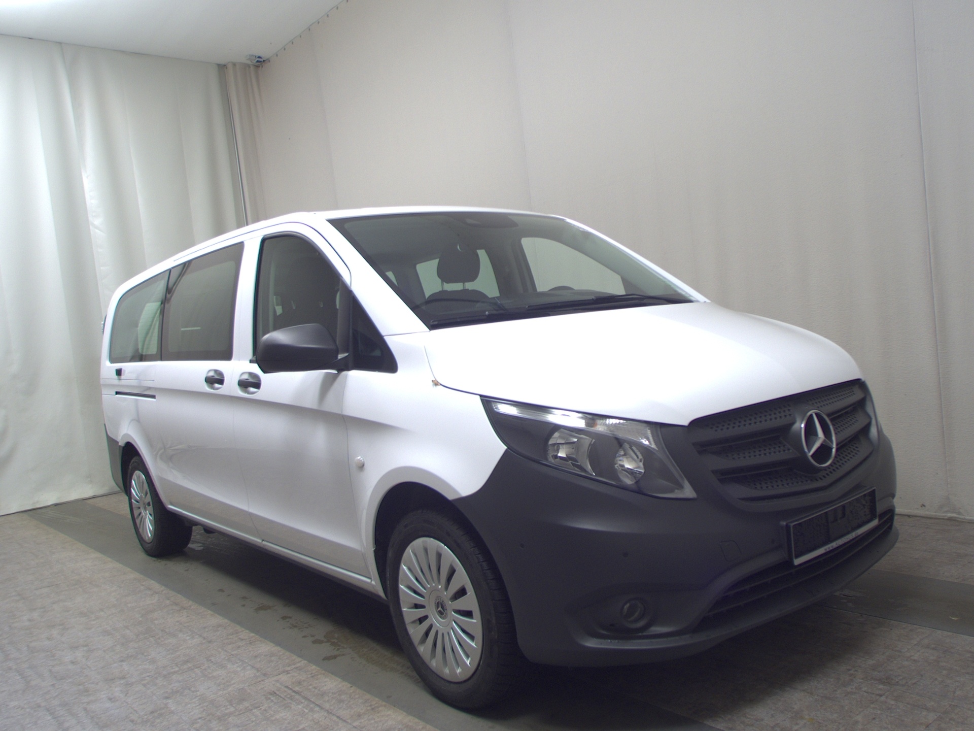 Mercedes-Benz Vito CDI Tourer 8-Sitze Extralang Navi RfK PDC 3