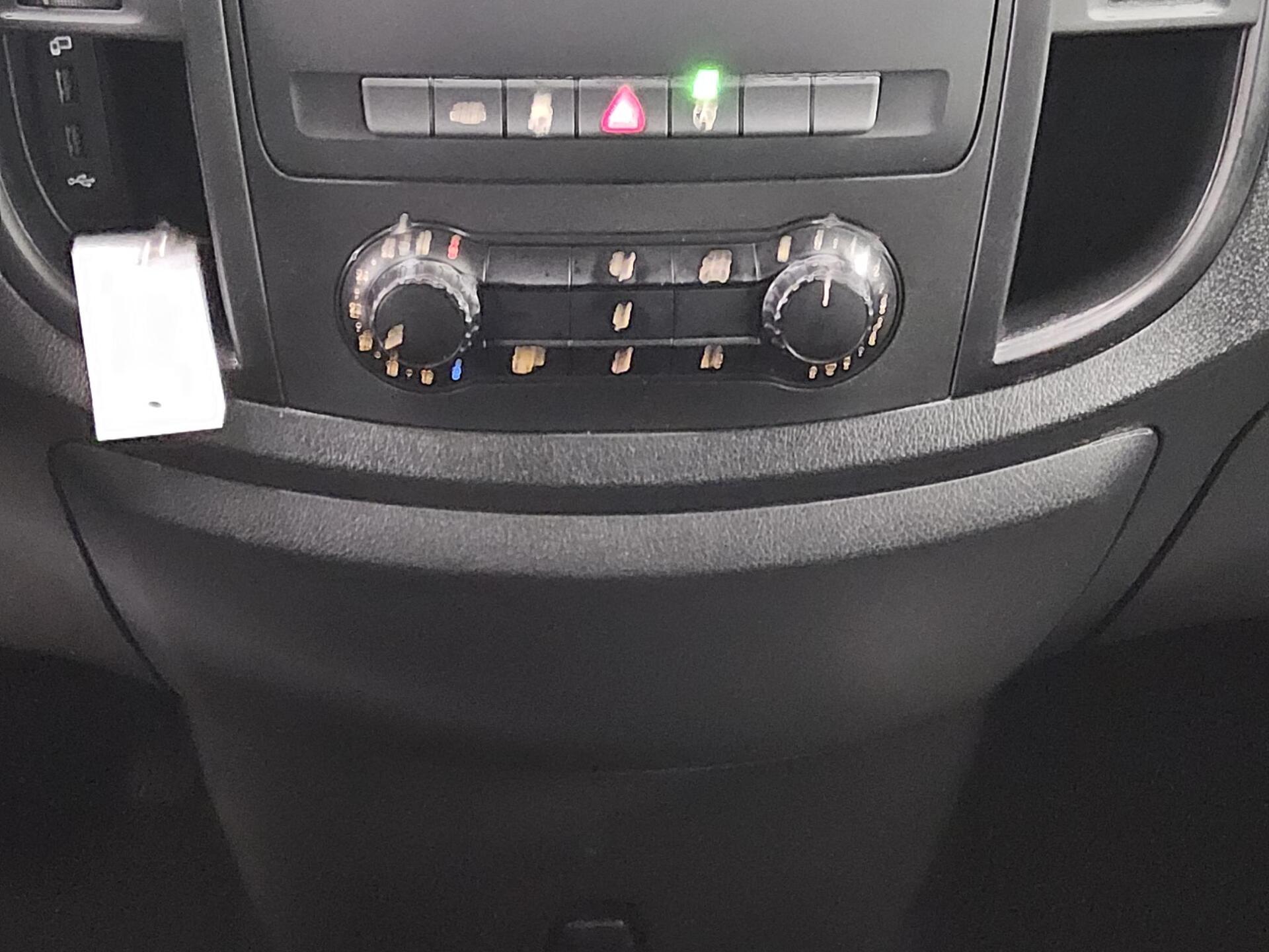 Mercedes-Benz Vito CDI Tourer 8-Sitze Extralang Navi RfK PDC 6