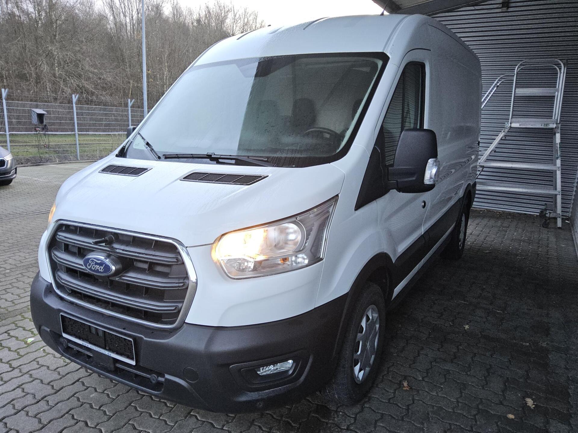 Ford Transit FT 350 L2H2 2.0 TDCi Trend 3-Sitze Klima 2