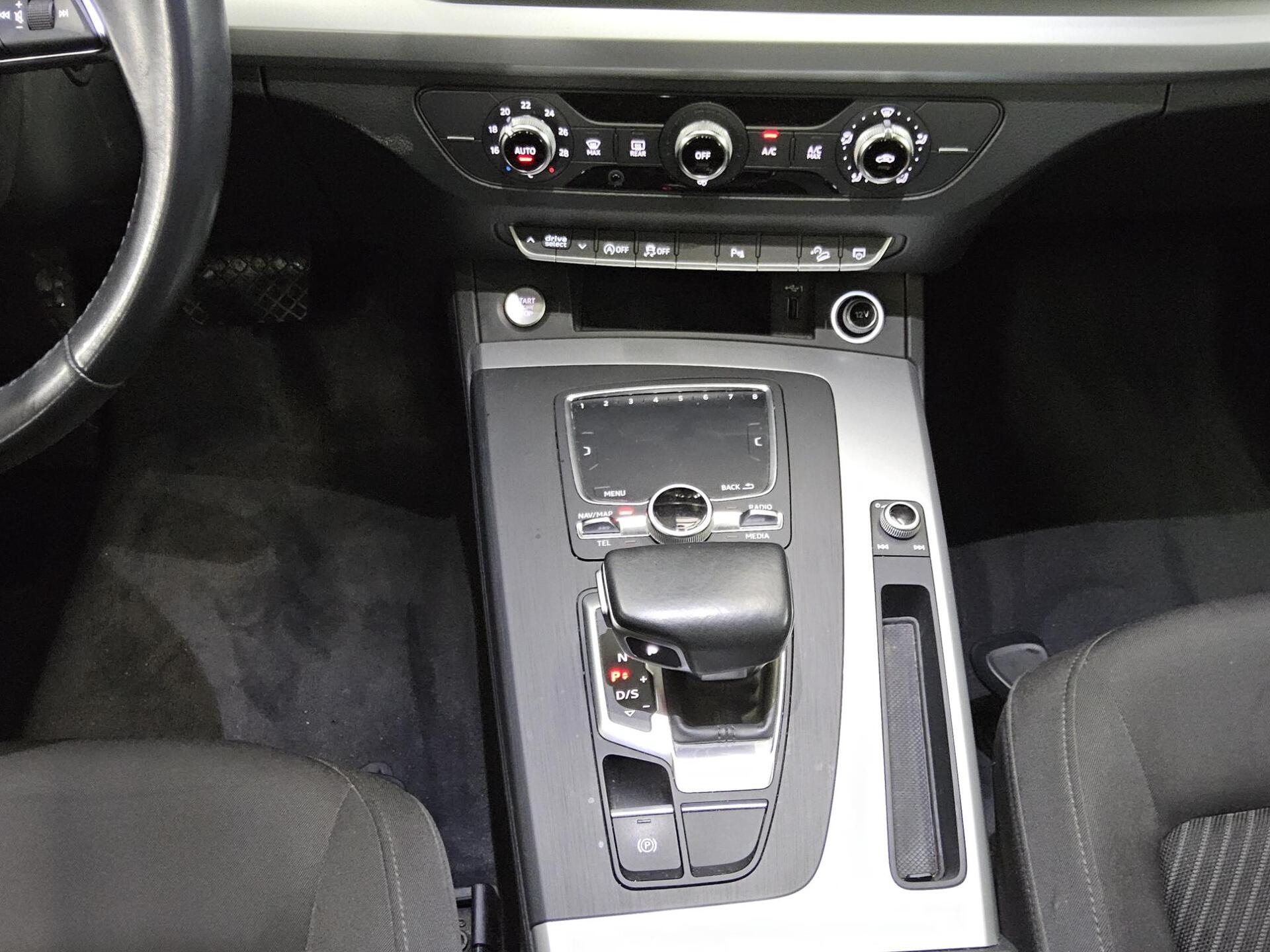 Audi Q5 35 TDI Qu. Navi Xenon virtual cockpit RFK PDC 6