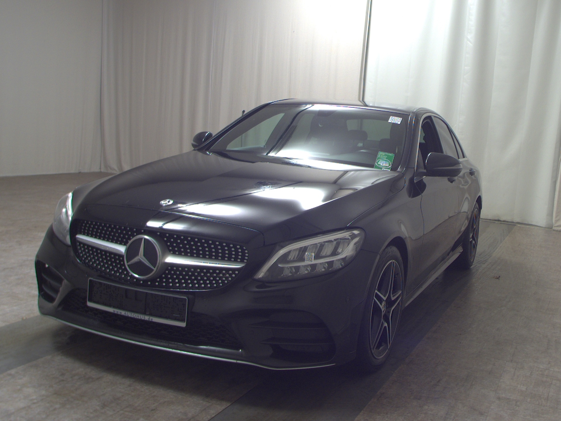 Mercedes-Benz C 220 d AMG-Line Navi LED Distronic+ AHK Shz 2