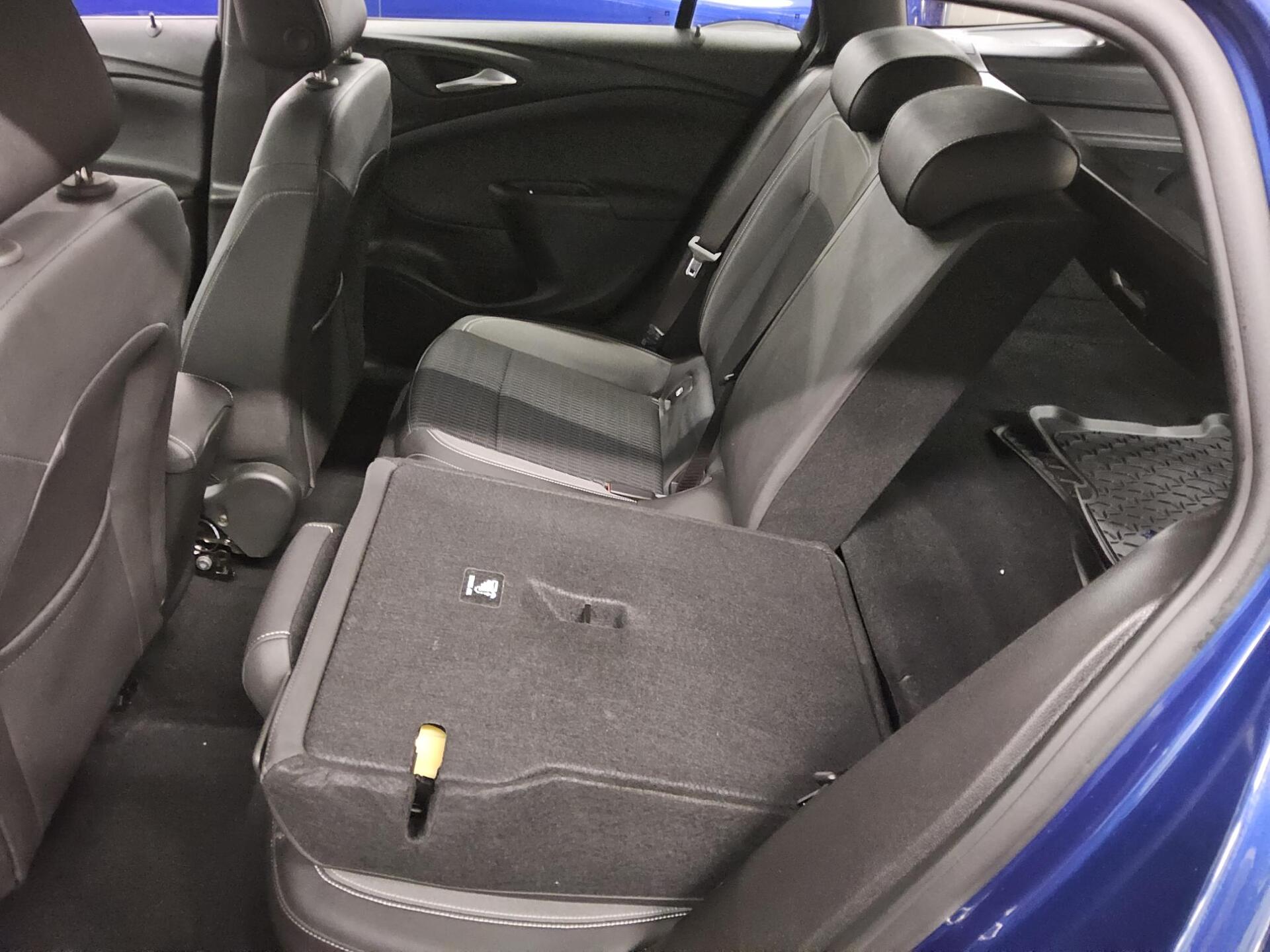 Opel Astra ST 1.5 D Elegance T-Leder Navi LED RfK Shz 12