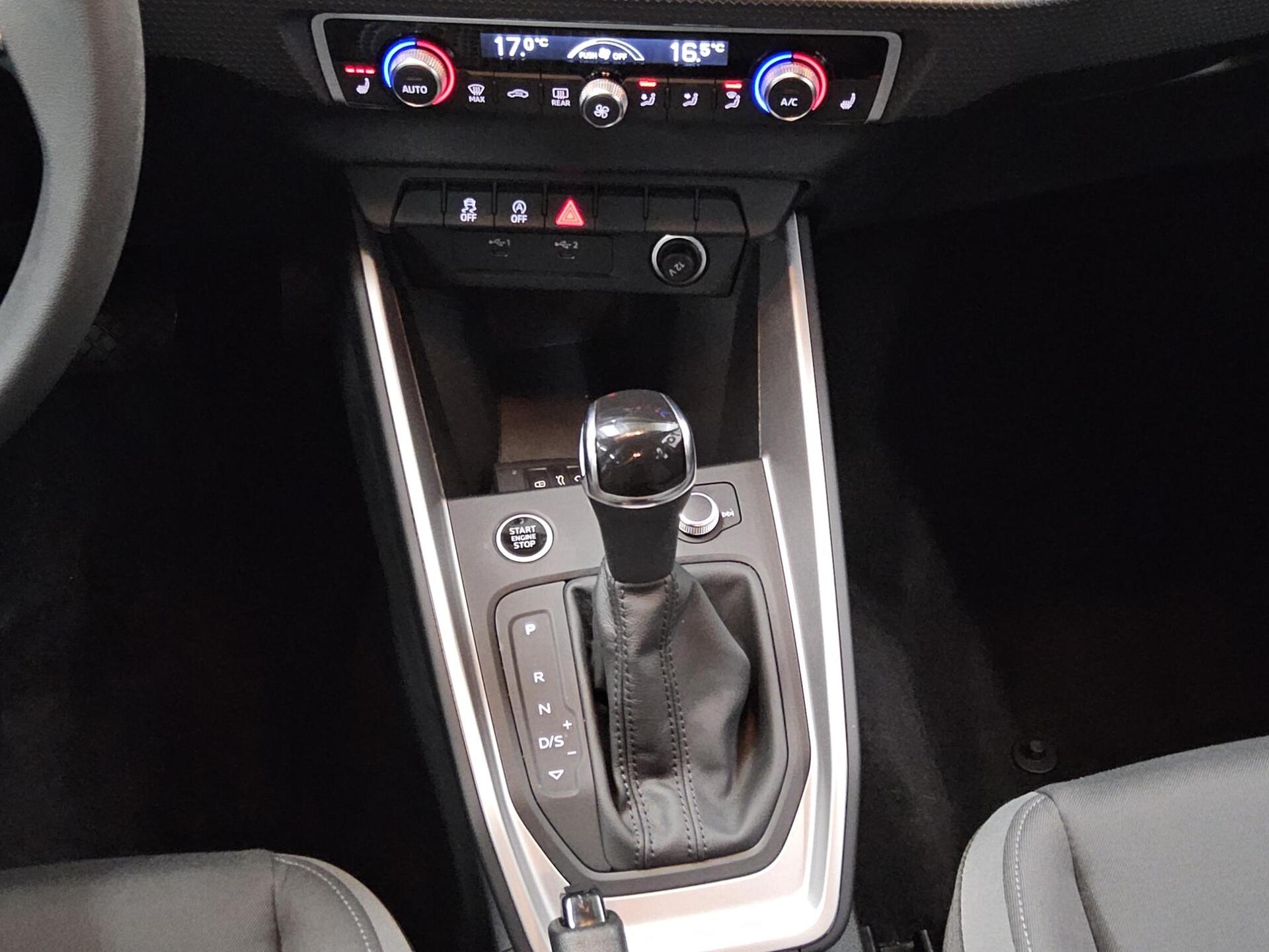 Audi A1 Sportback 30 TFSI advanced LED vc Sound PDC 6