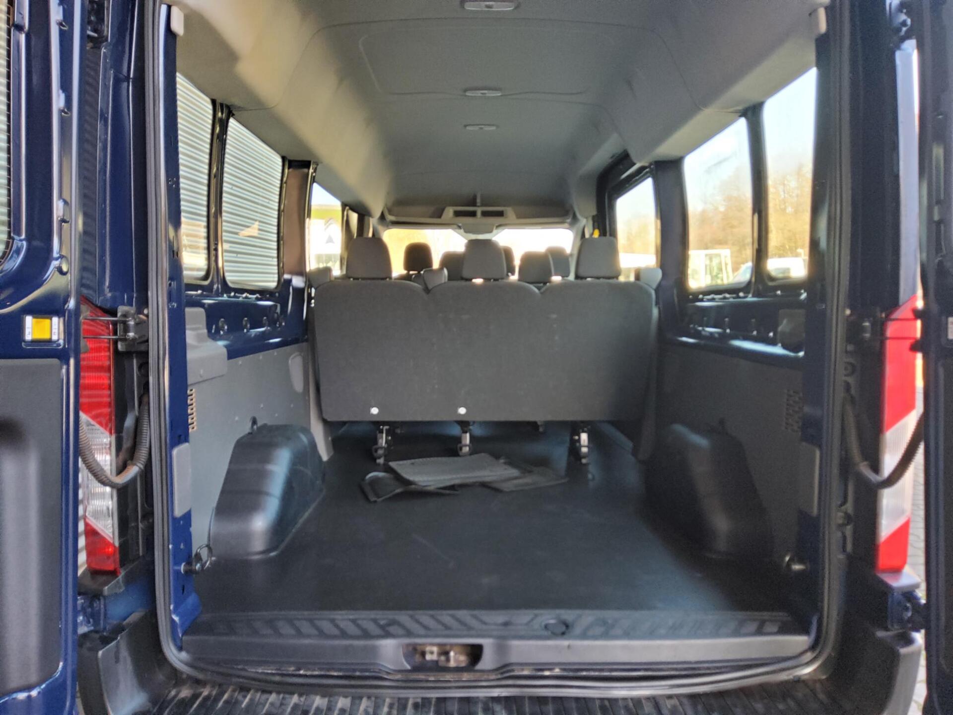 Ford Transit 2.0 TDCi Trend L3H2 9-Sitze Navi Shz DAB 11