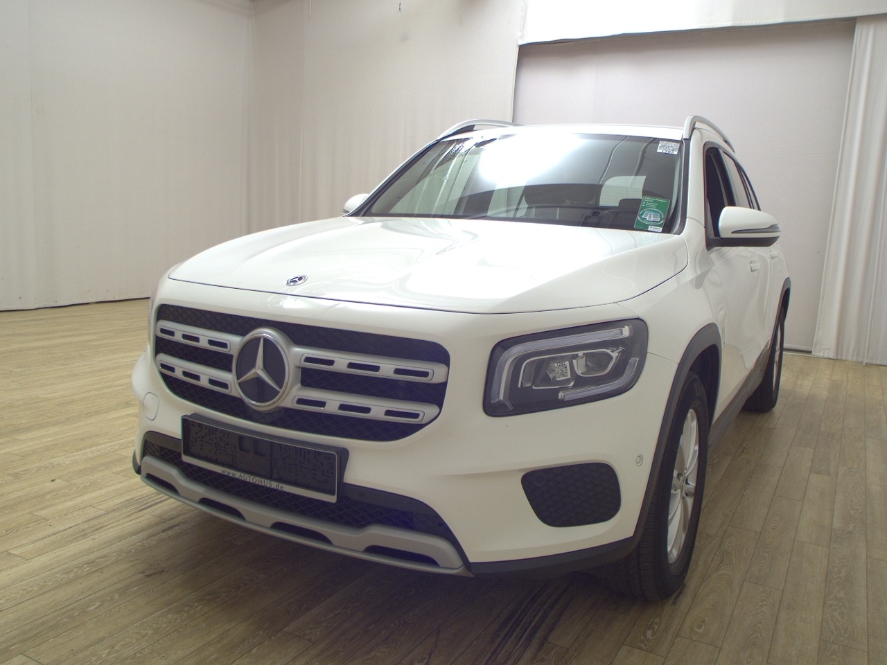 Mercedes-Benz GLB 200 d Style Navi LED Burmester MBUX AHK PDC 2