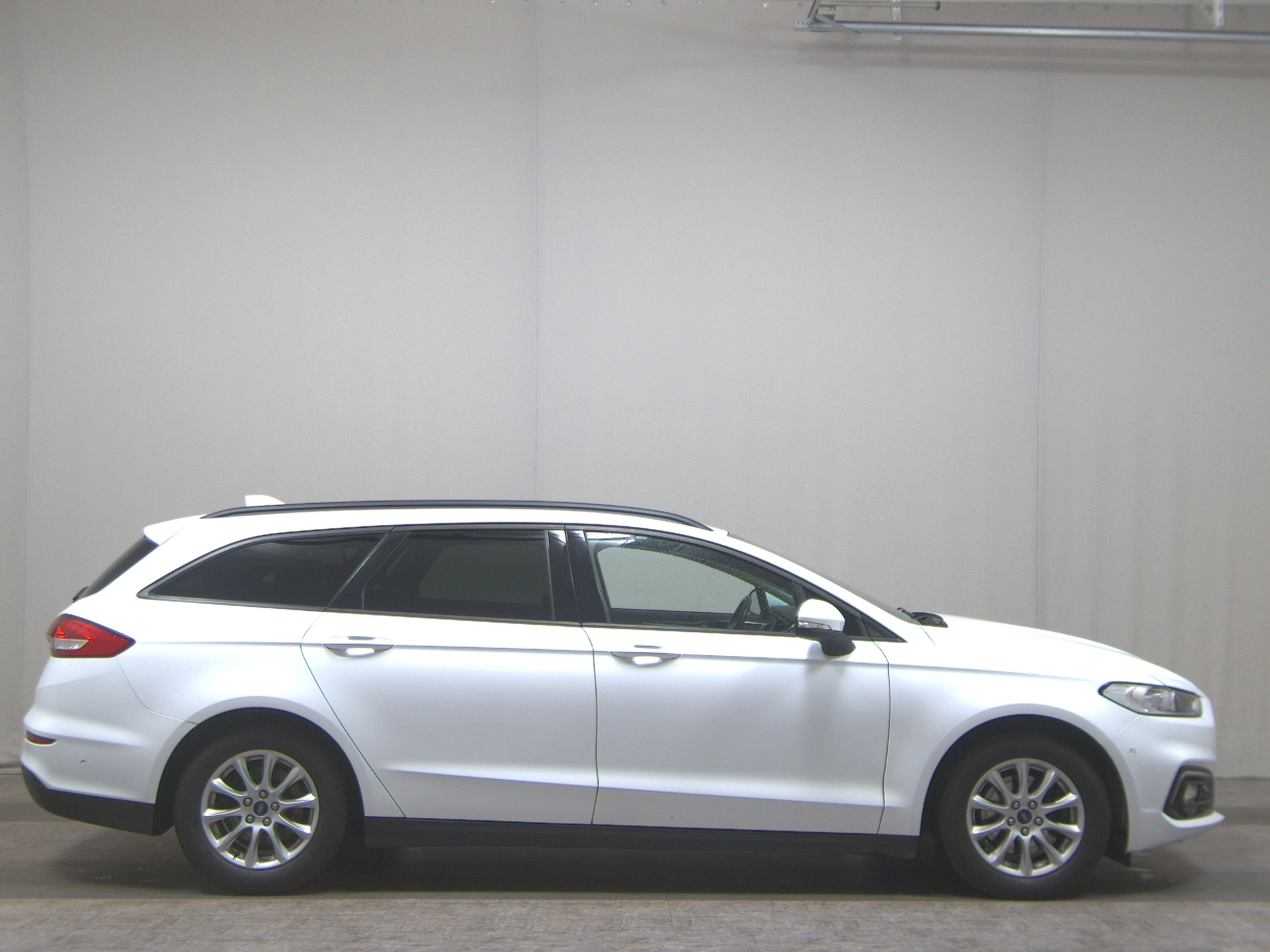 Ford Mondeo Turnier 2.0 EB Business Navi AHK SHZ