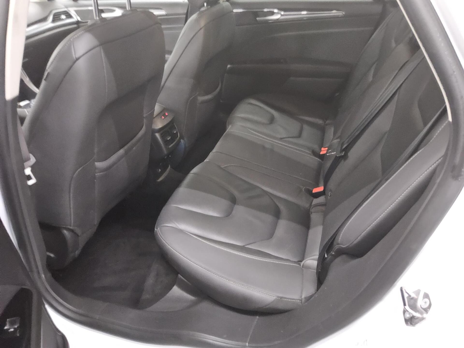 Ford Mondeo Turnier 2.0 EB Titanium Navi LED AHK ACC 11