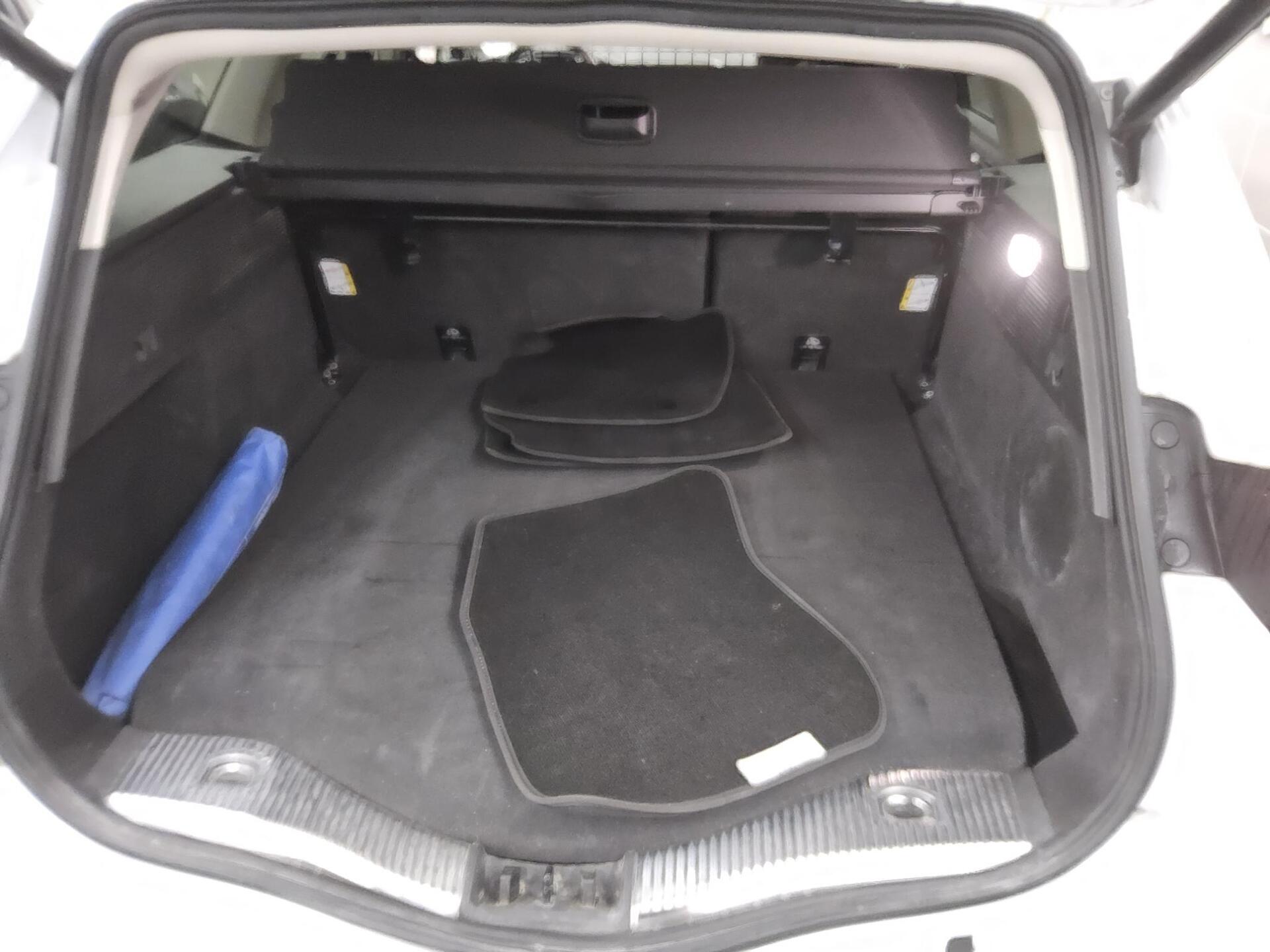 Ford Mondeo Turnier 2.0 EB Titanium Navi LED AHK ACC 13